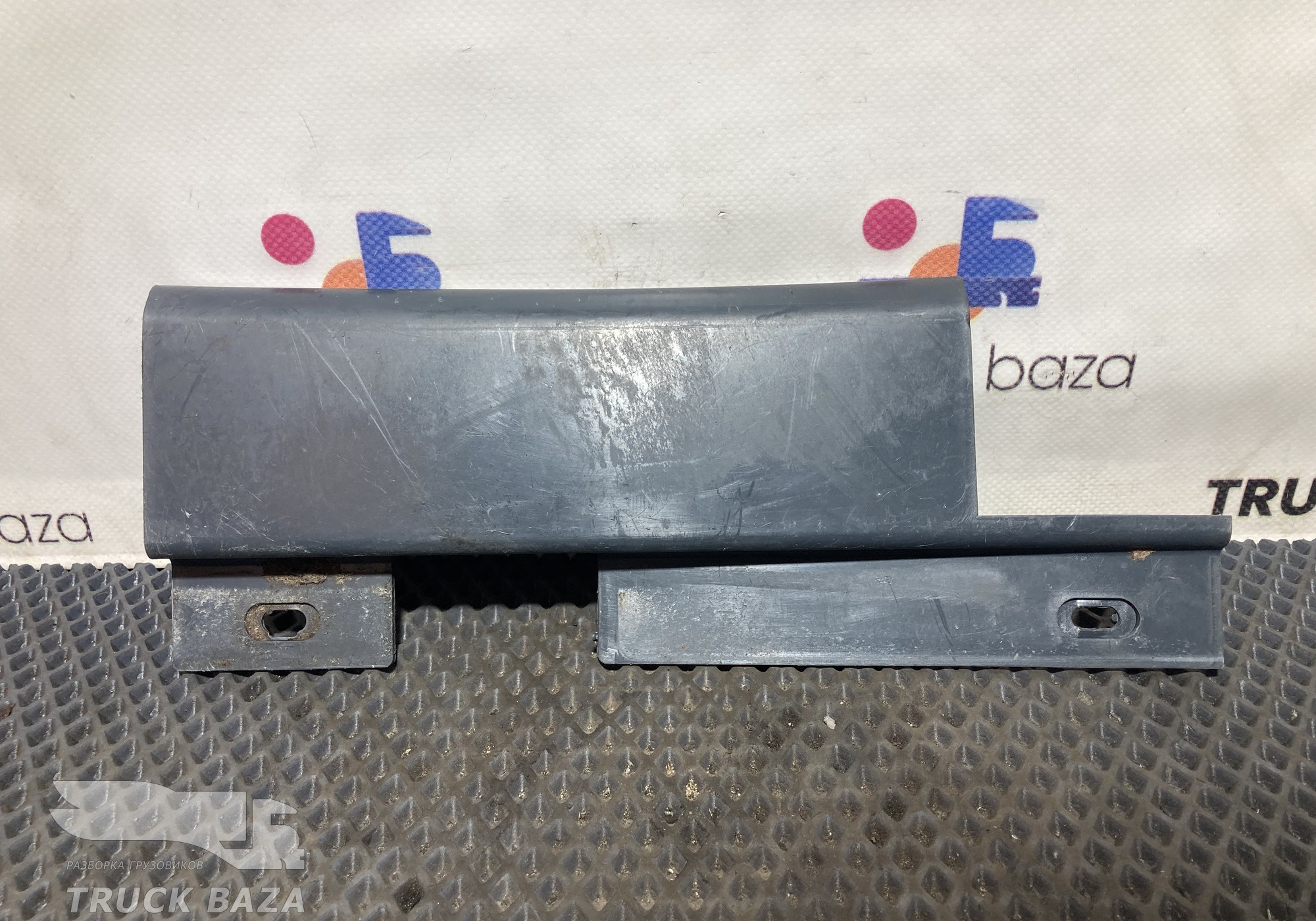 A9736842718 Накладка проводки салона