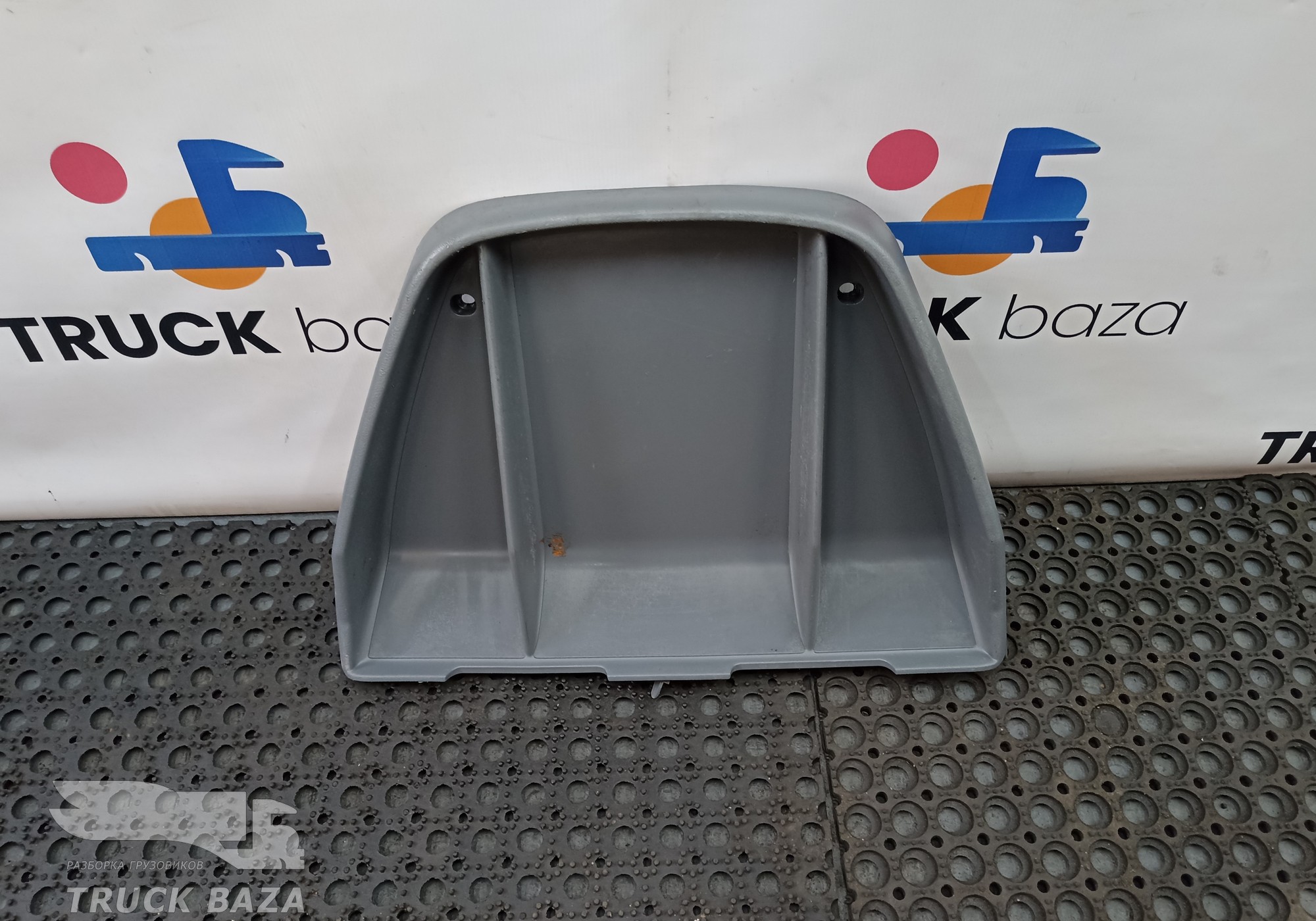 A9406800752 Накладка панели приборов для Mercedes-Benz Axor I (с 2001 по 2004)
