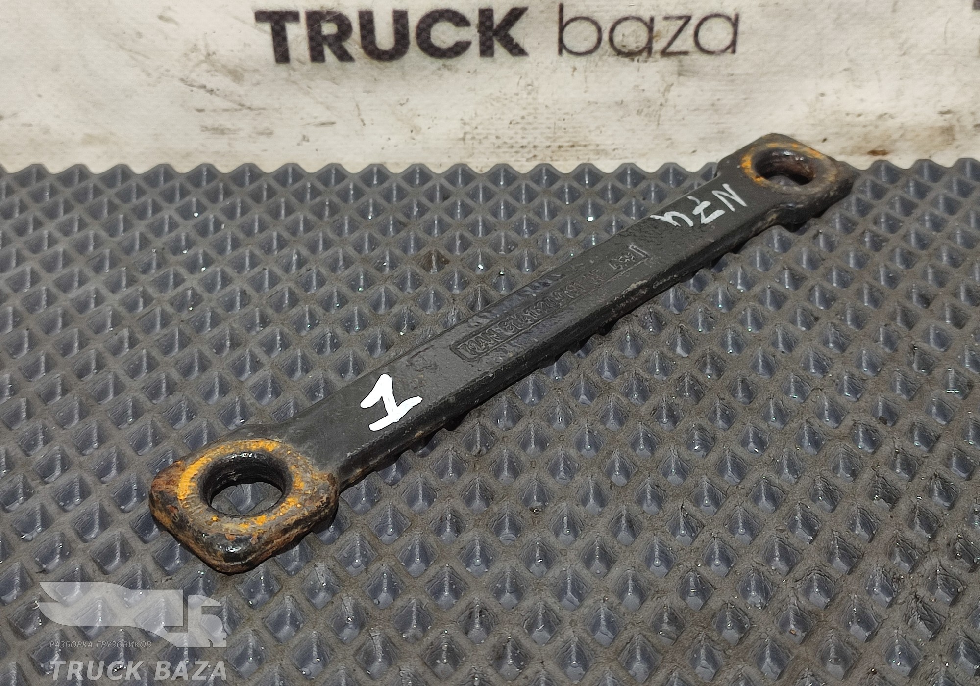 81418200191 Проставка кронштейна бака для Man TGS II (с 2012)