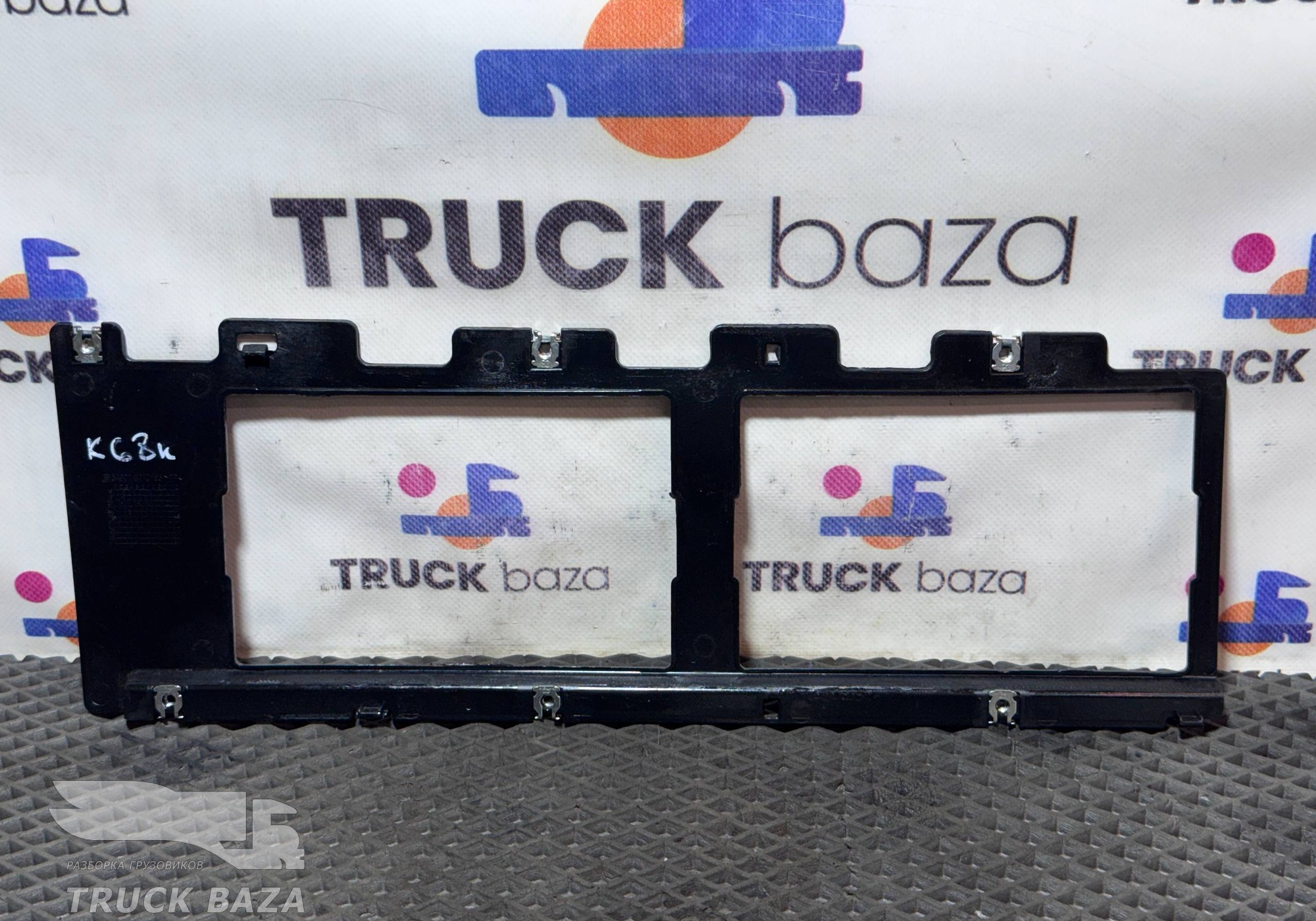 549018213185 Панель салона левая для КАМАЗ 54901