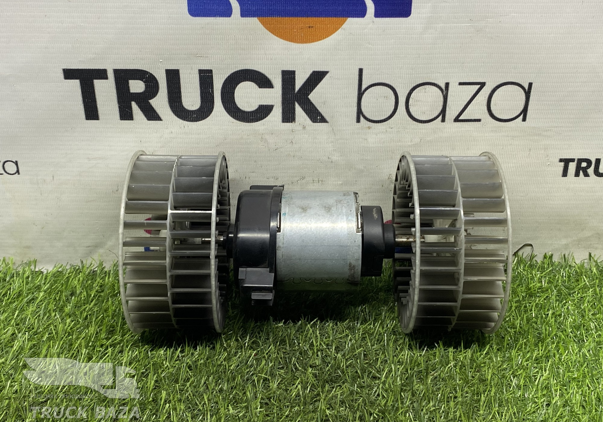 8161930 Моторчик отопителя для Man TGA