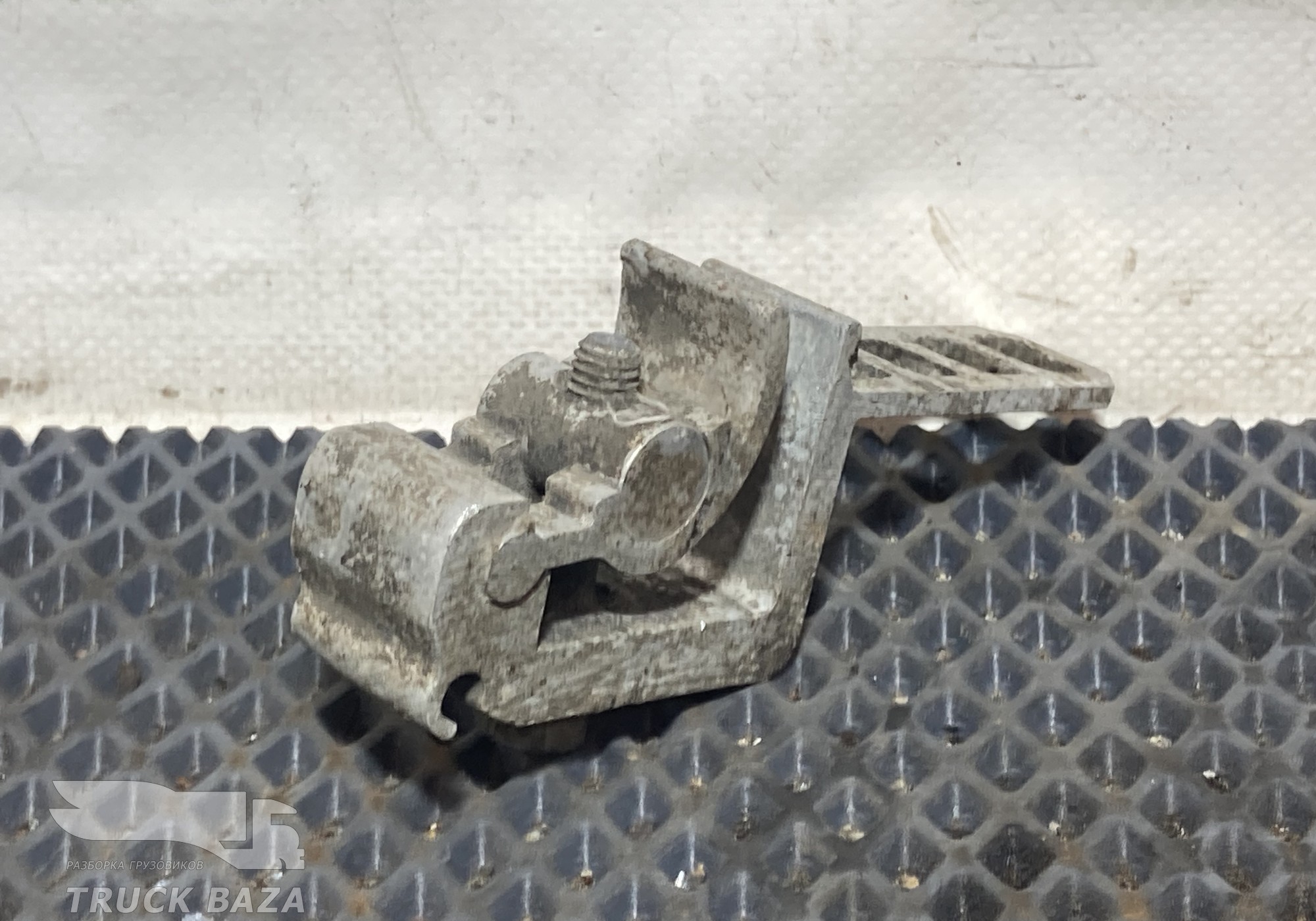 1878229 Кронштейн трубок AdBlue для Scania