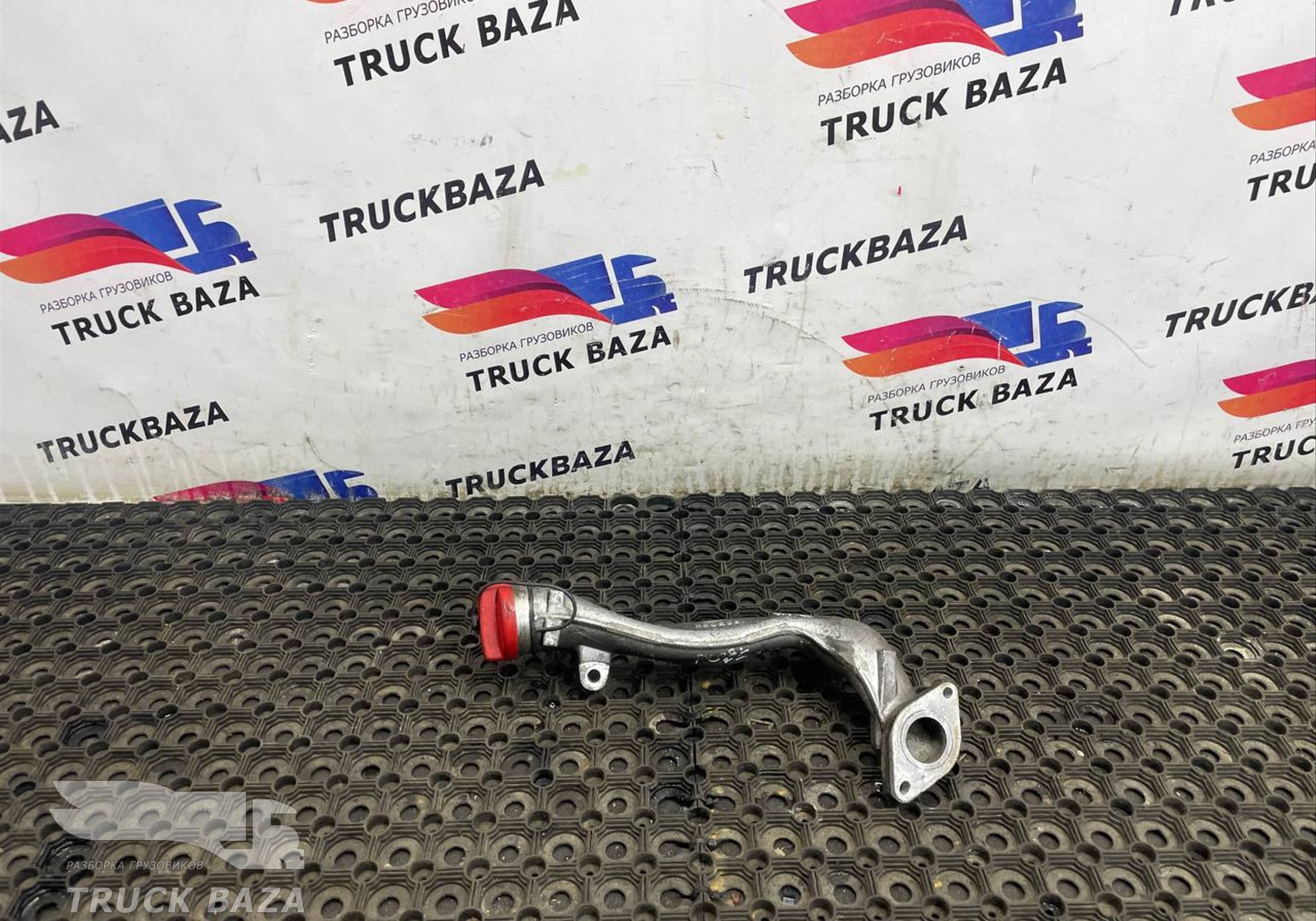 1885695 Маслозаливная горловина для Daf XF106 (с 2012)