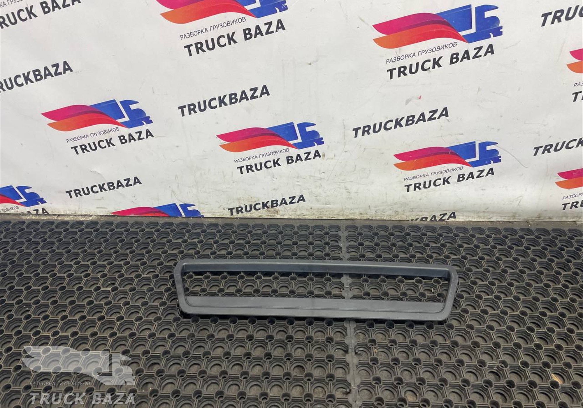 757221 Накладка ящика для Mercedes-Benz Actros New Actros MP4 (с 2011)