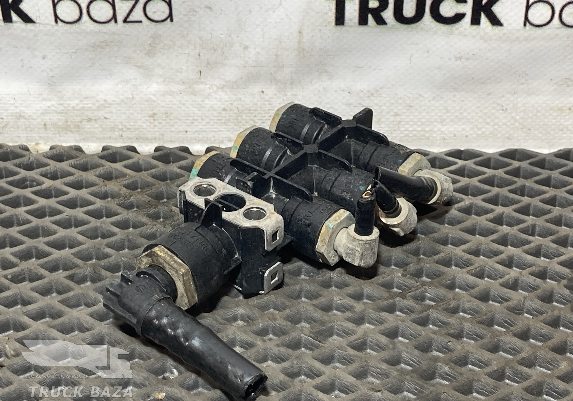 Клапан тормозной для Sinotruk Sitrak C7H
