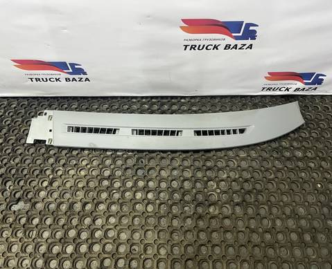 82562195 Жабо левая часть для Renault T (с 2013)