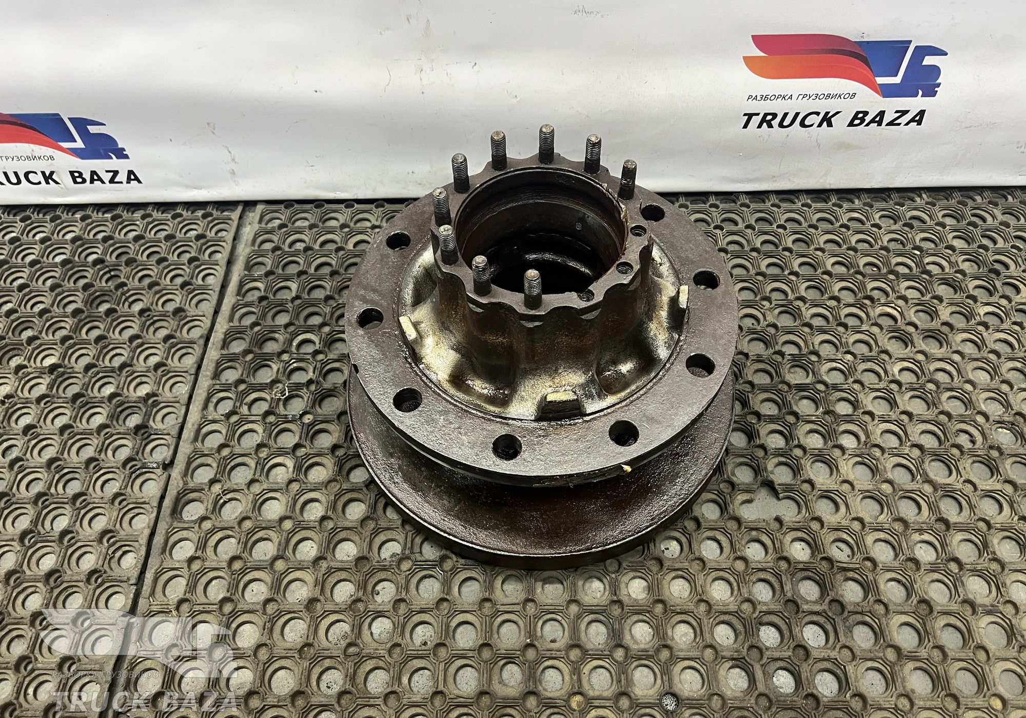 21881346 Ступица задняя