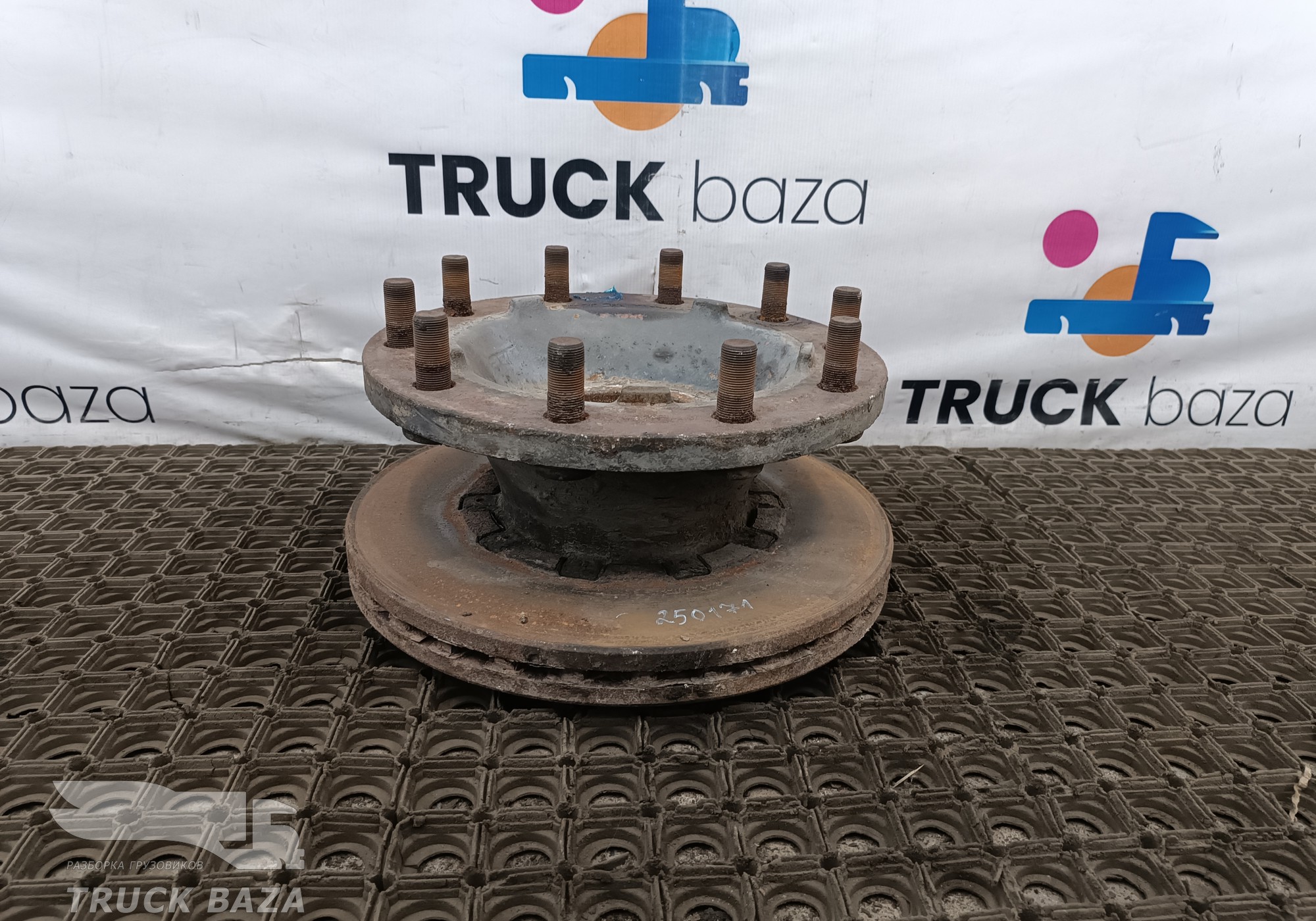 1818004 Ступица передняя для Daf CF I (с 2000 по 2006)