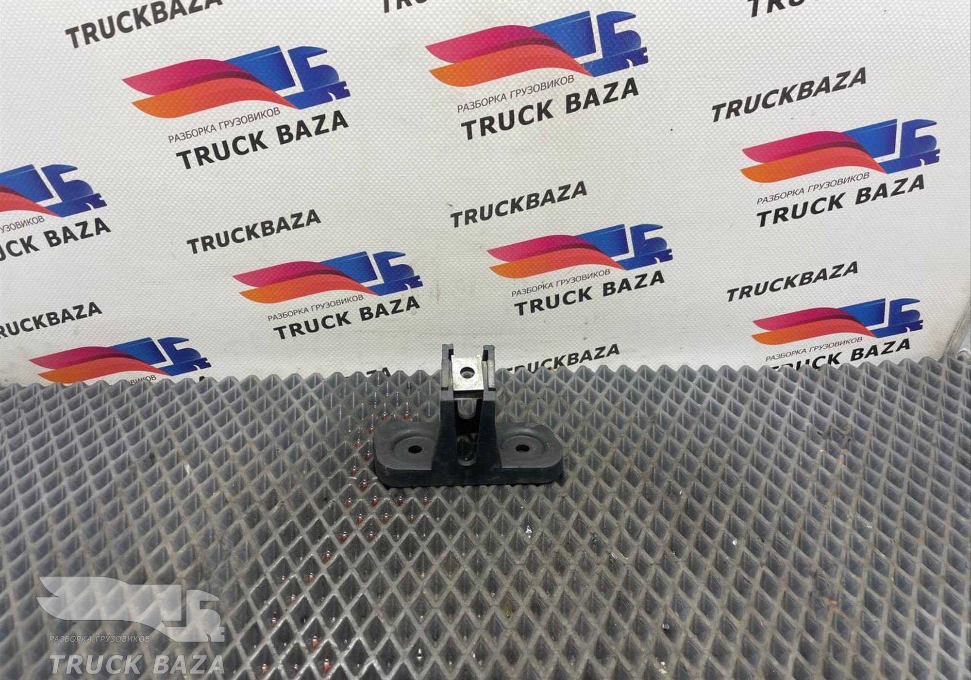 JC46E291B01EA Кронштейн солнцезащитного козырька левый для Ford F-MAX (с 2018)