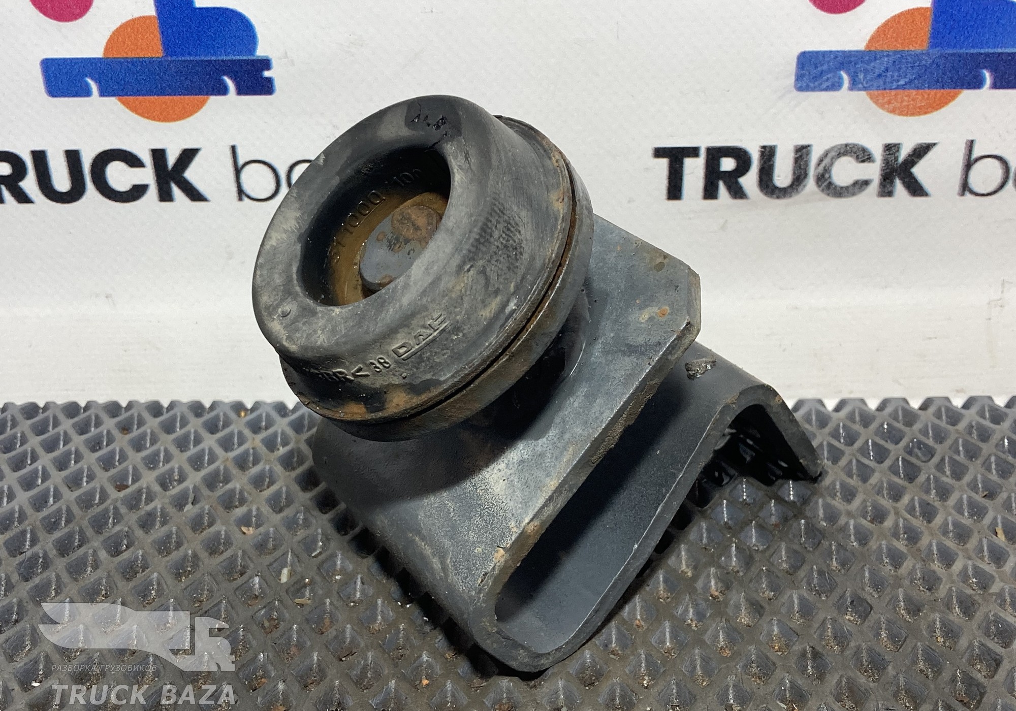 1815101 Отбойник рессоры передней