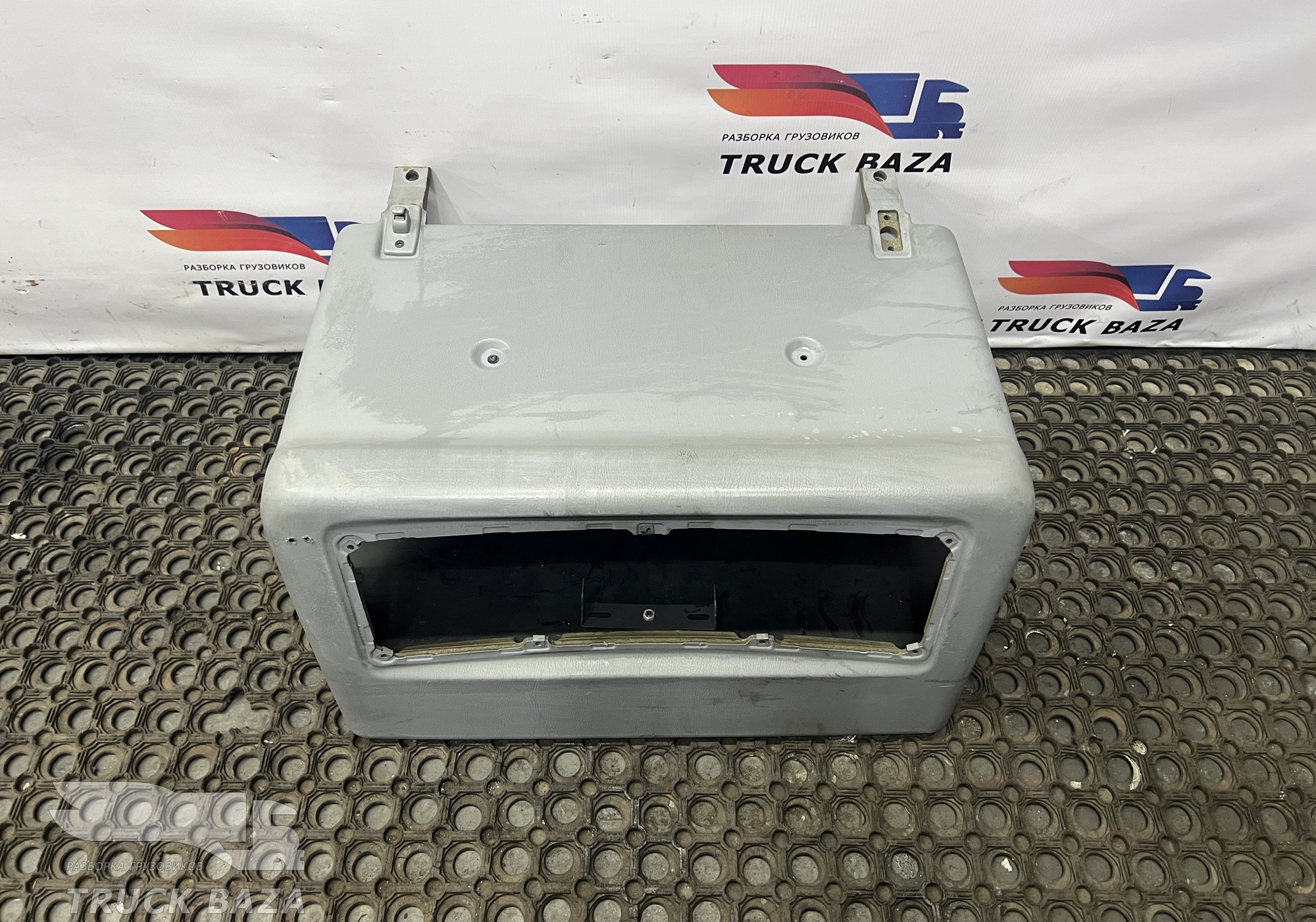 54908213184 Накладка верхней консоли для КАМАЗ 5490 (с 2013)