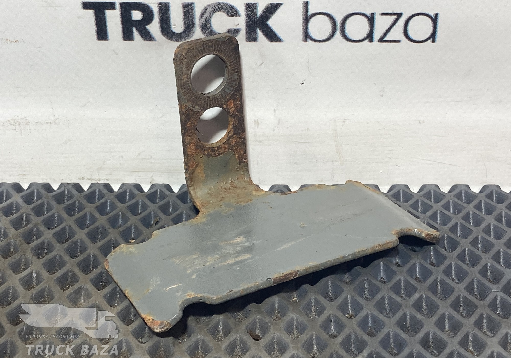 YG9000361519 Кронштейн трубок для Sinotruk Sitrak C7H