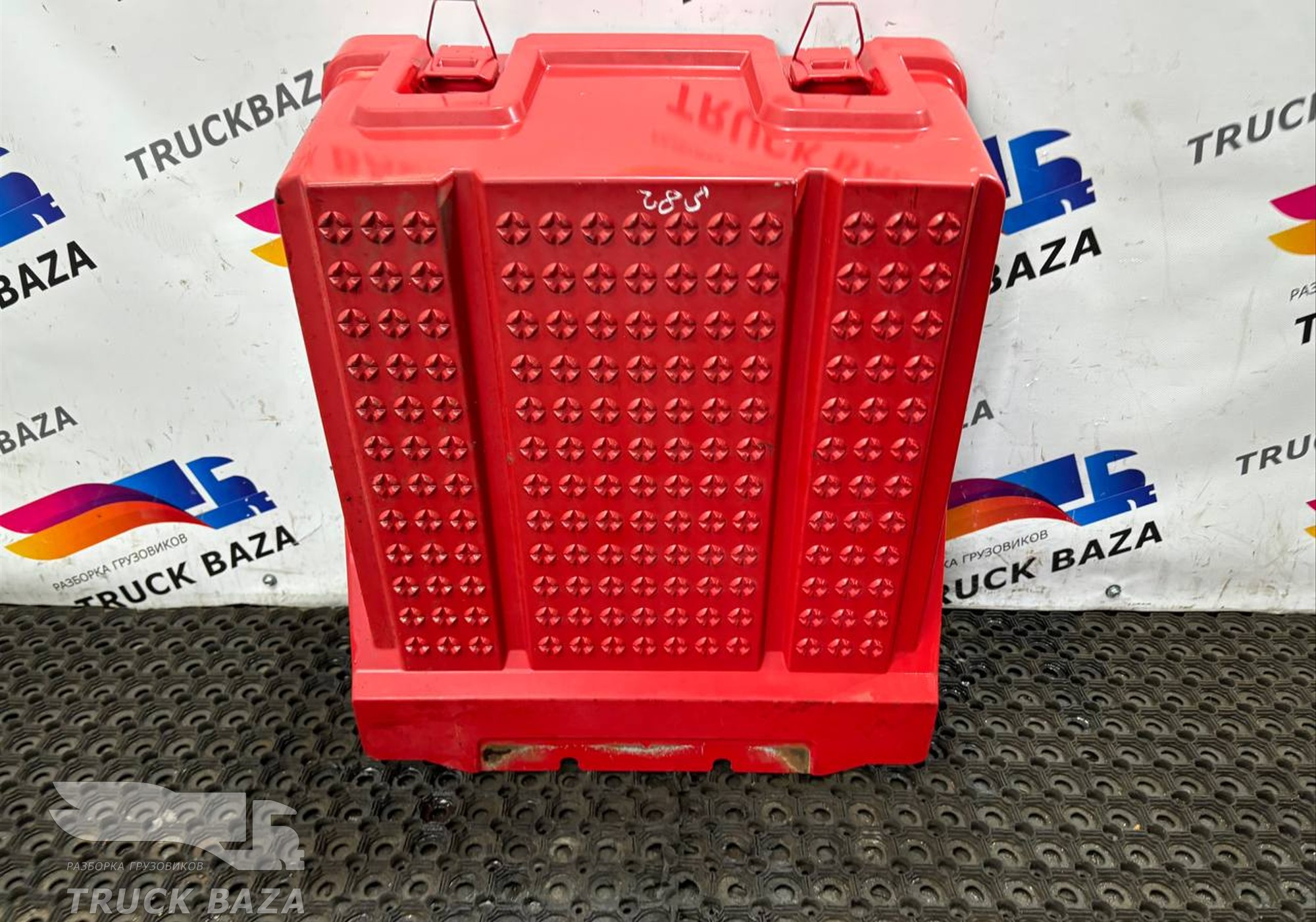 2395354 Крышка ящика АКБ для Scania 6-series R (с 2016)