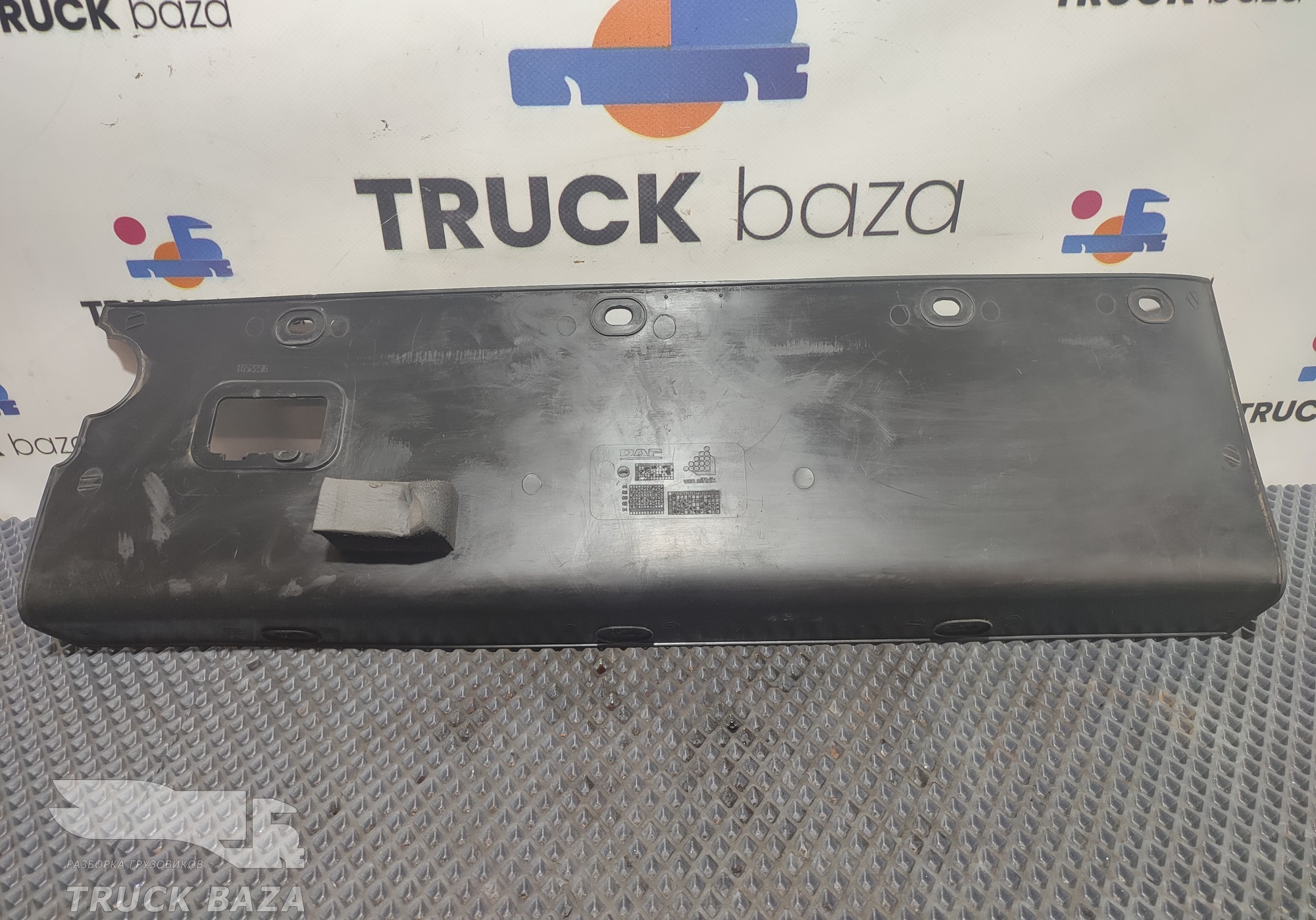 1652236 Накладка на торпедо для Daf XF105 (с 2005)