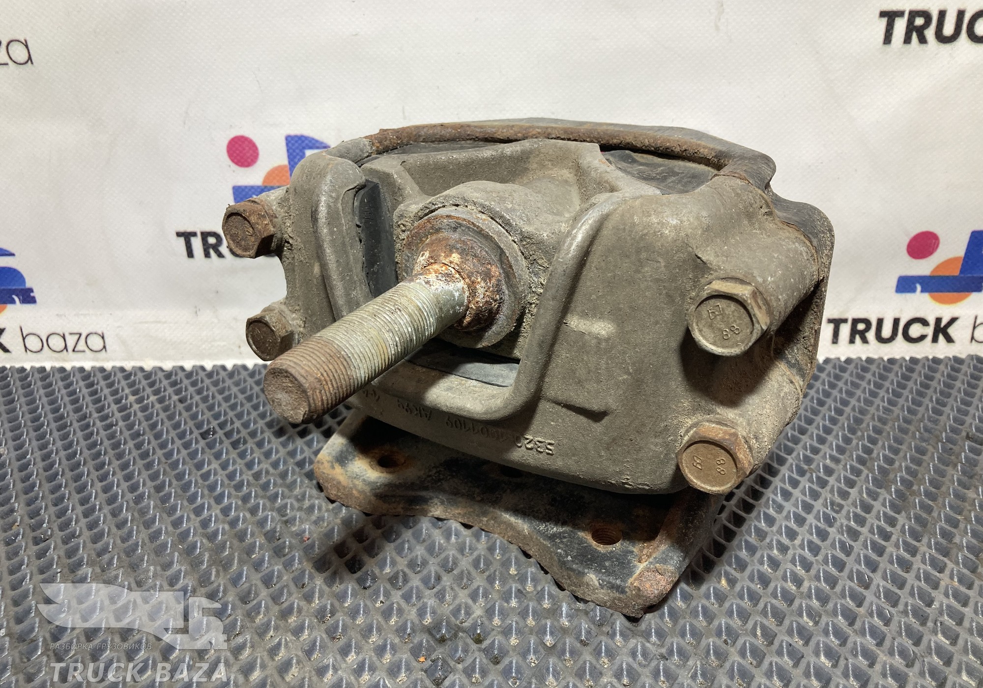 53201001109 Подушка двигателя задняя для КАМАЗ 5490 (с 2013)