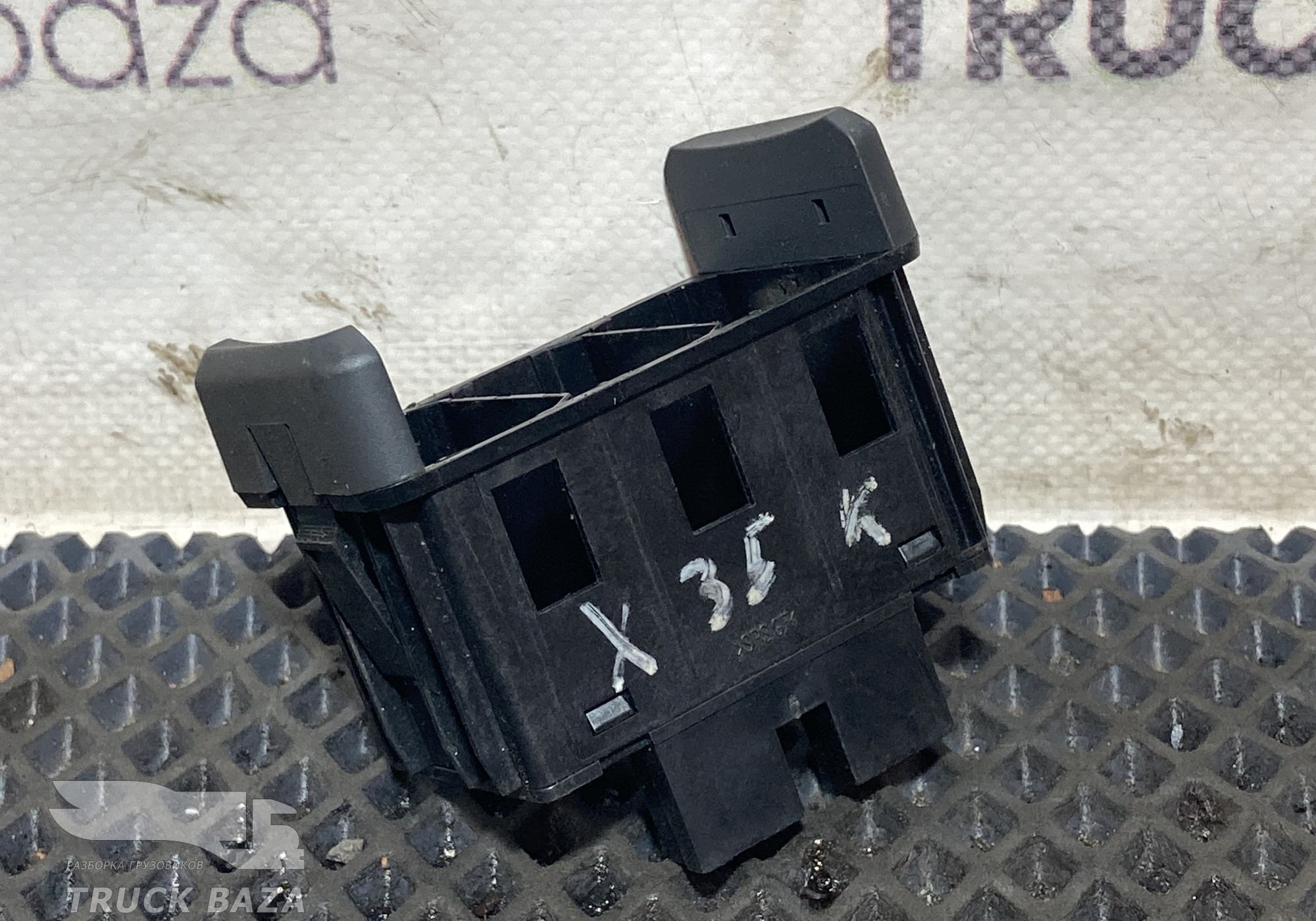 2127851 Блок кнопок для Daf XF106 (с 2012)