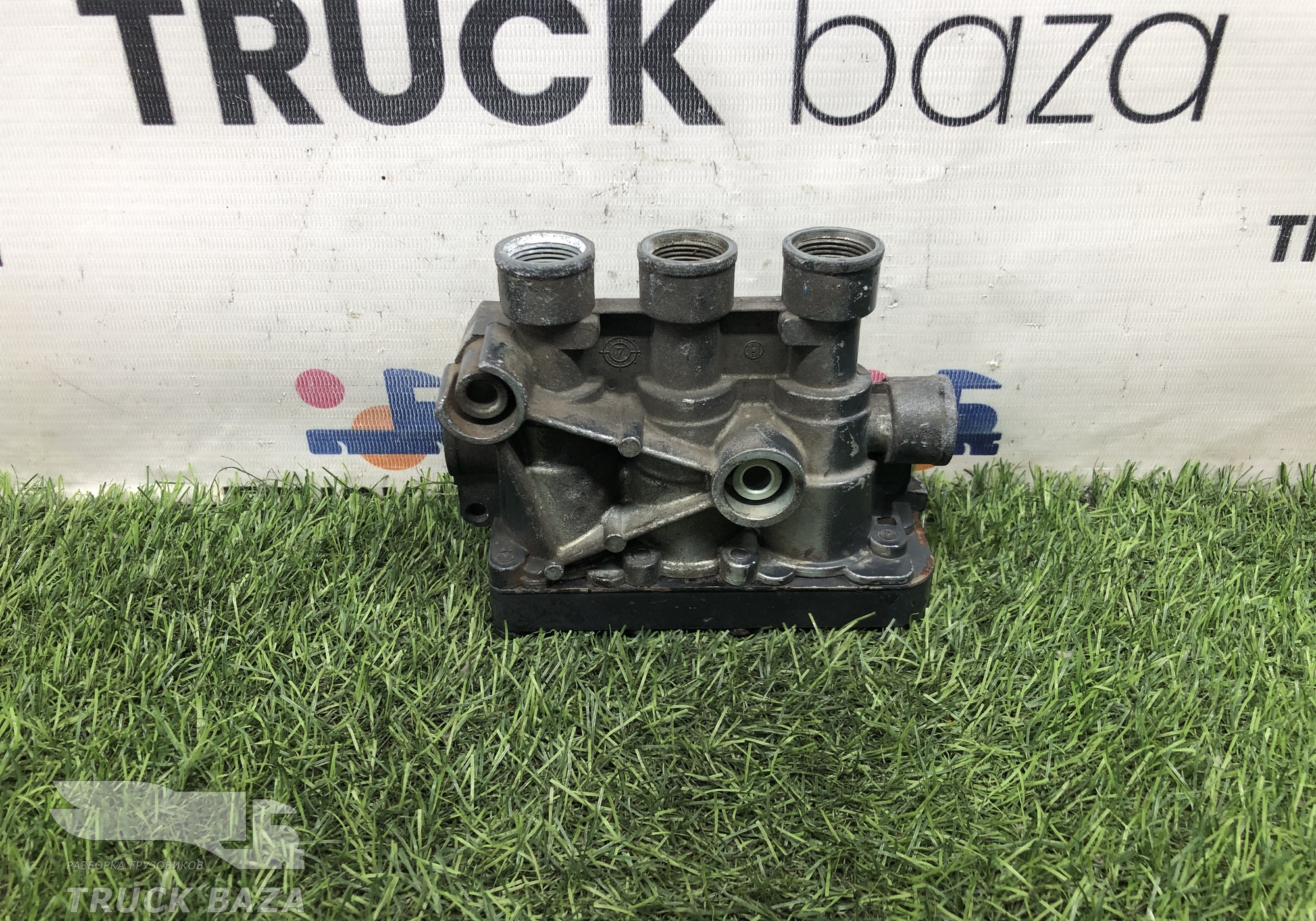 4728800010 Кран уровня пола главный