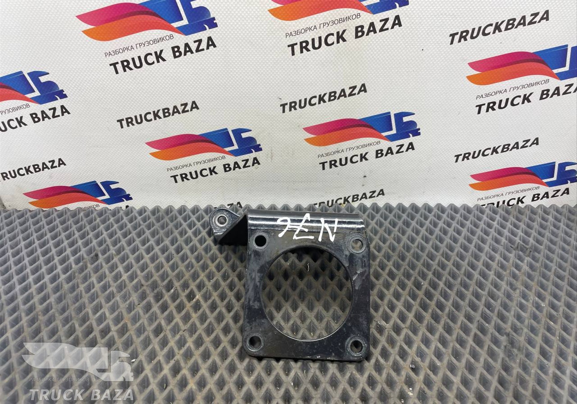 81523400816 Кронштейн модулятора для Man TGX TG3 (с 2020)