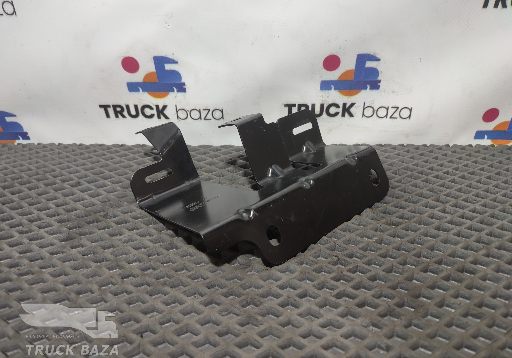 JC46E12041AA Кронштейн для Ford F-MAX (с 2018)