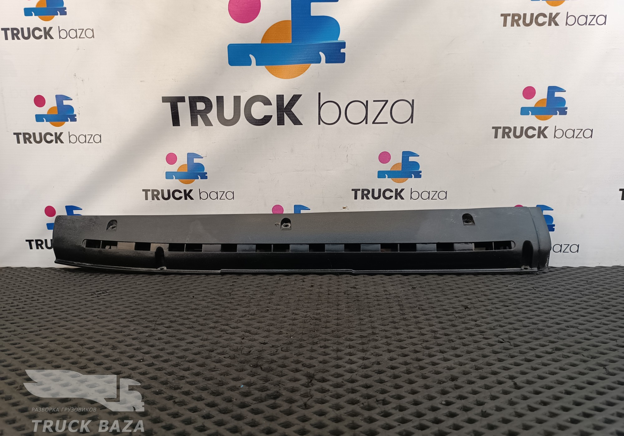 1297410 Накладка на торпедо правая для Daf XF105 (с 2005)