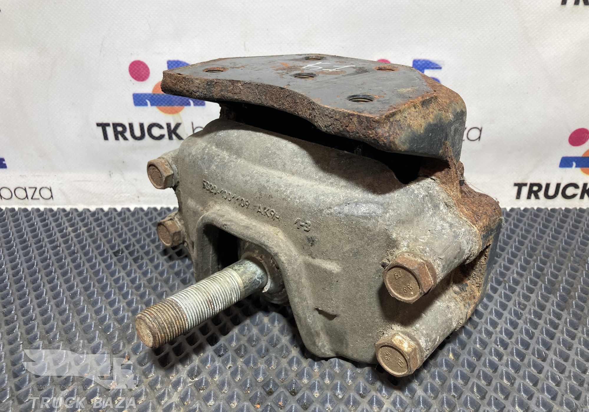 53201001109 Подушка двигателя задняя для КАМАЗ 5490 (с 2013)