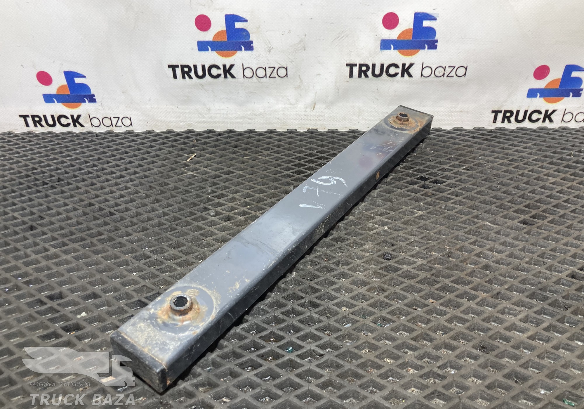 7420427893 Кронштейн трапа для Volvo