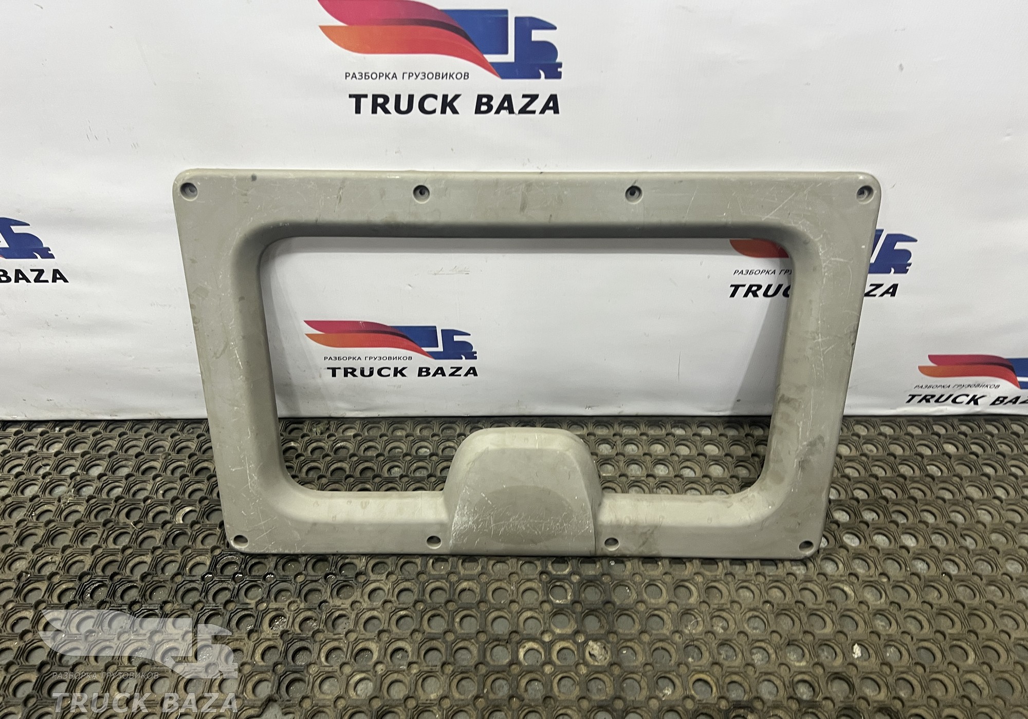 1314573 Накладка люка