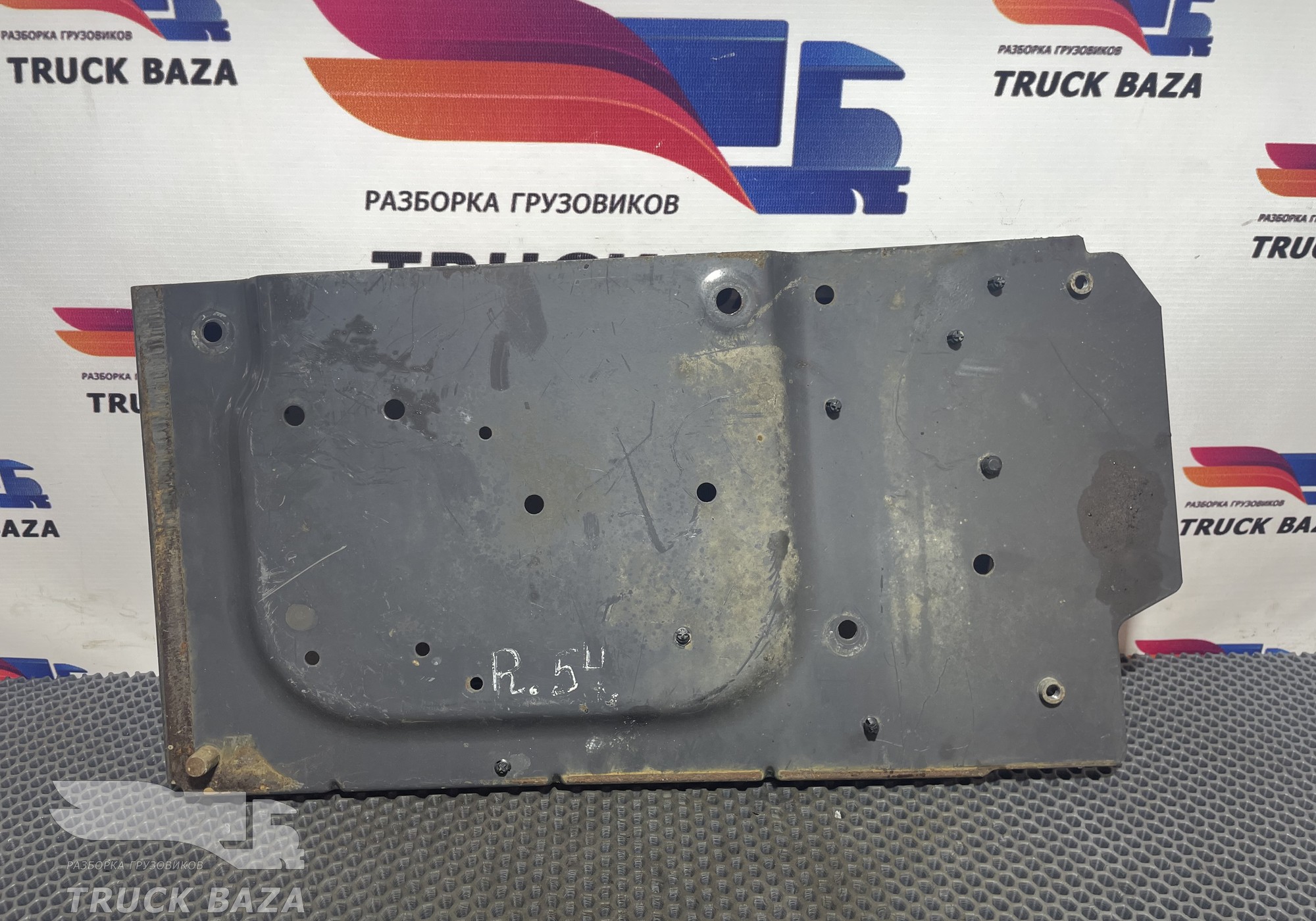 21289925 Кронштейн аккумулятора для Volvo FM III (с 2013)