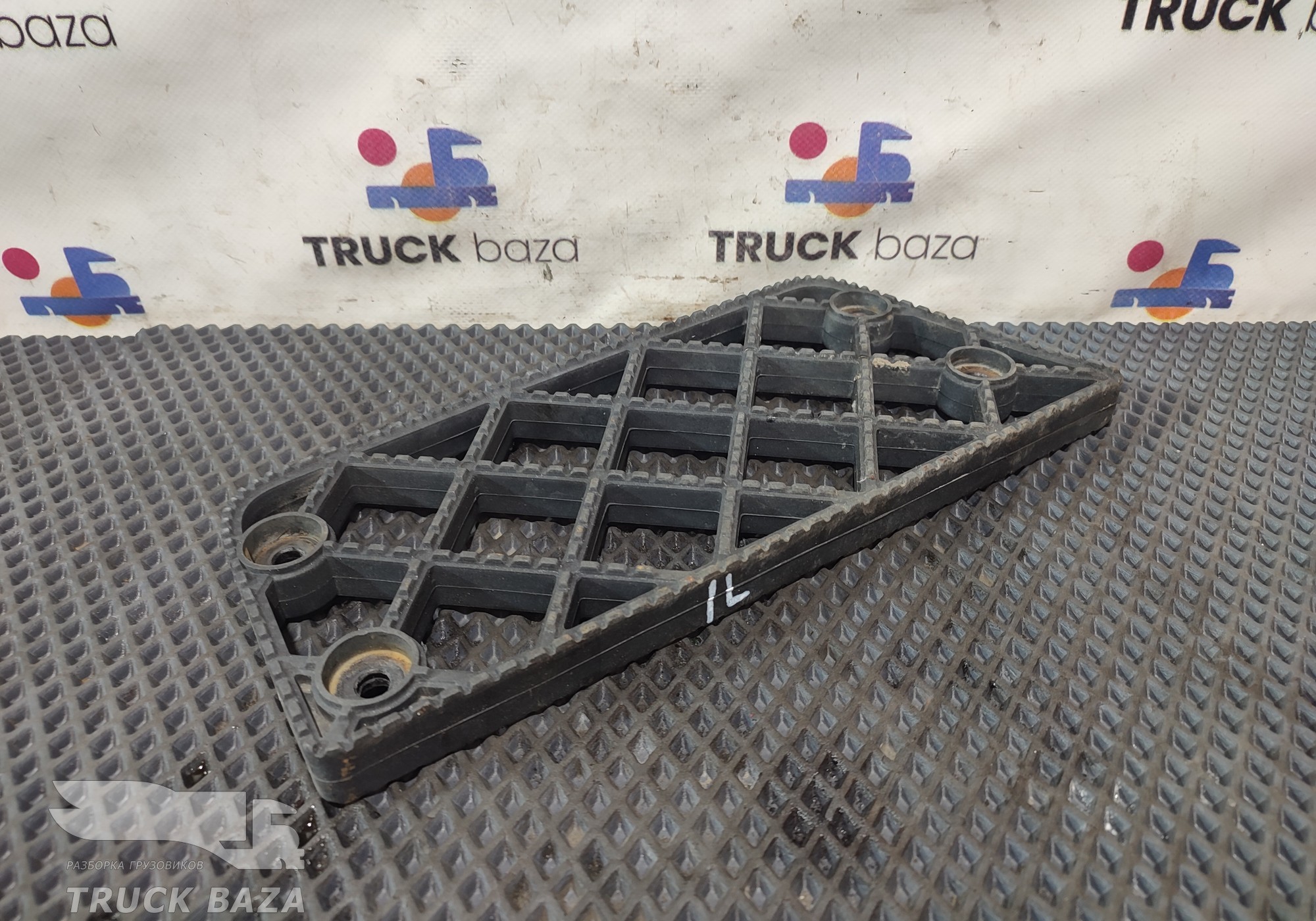 5490840501710 Площадка подножки для КАМАЗ 5490 (с 2013)