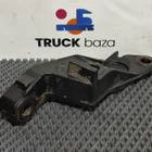 2553521 Кронштейн передней рессоры левый для Renault