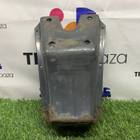 Кронштейн переднего амортизатора для Mitsubishi Outlander