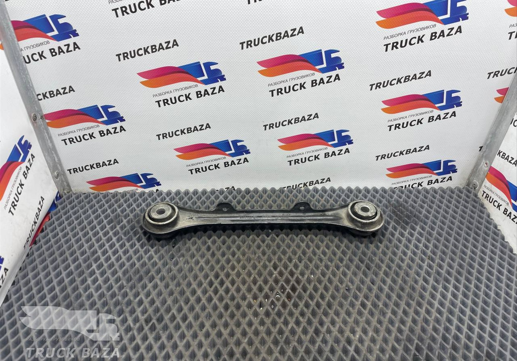 1895431 Тяга интеркулер для Daf XF106 (с 2013 по 2023)