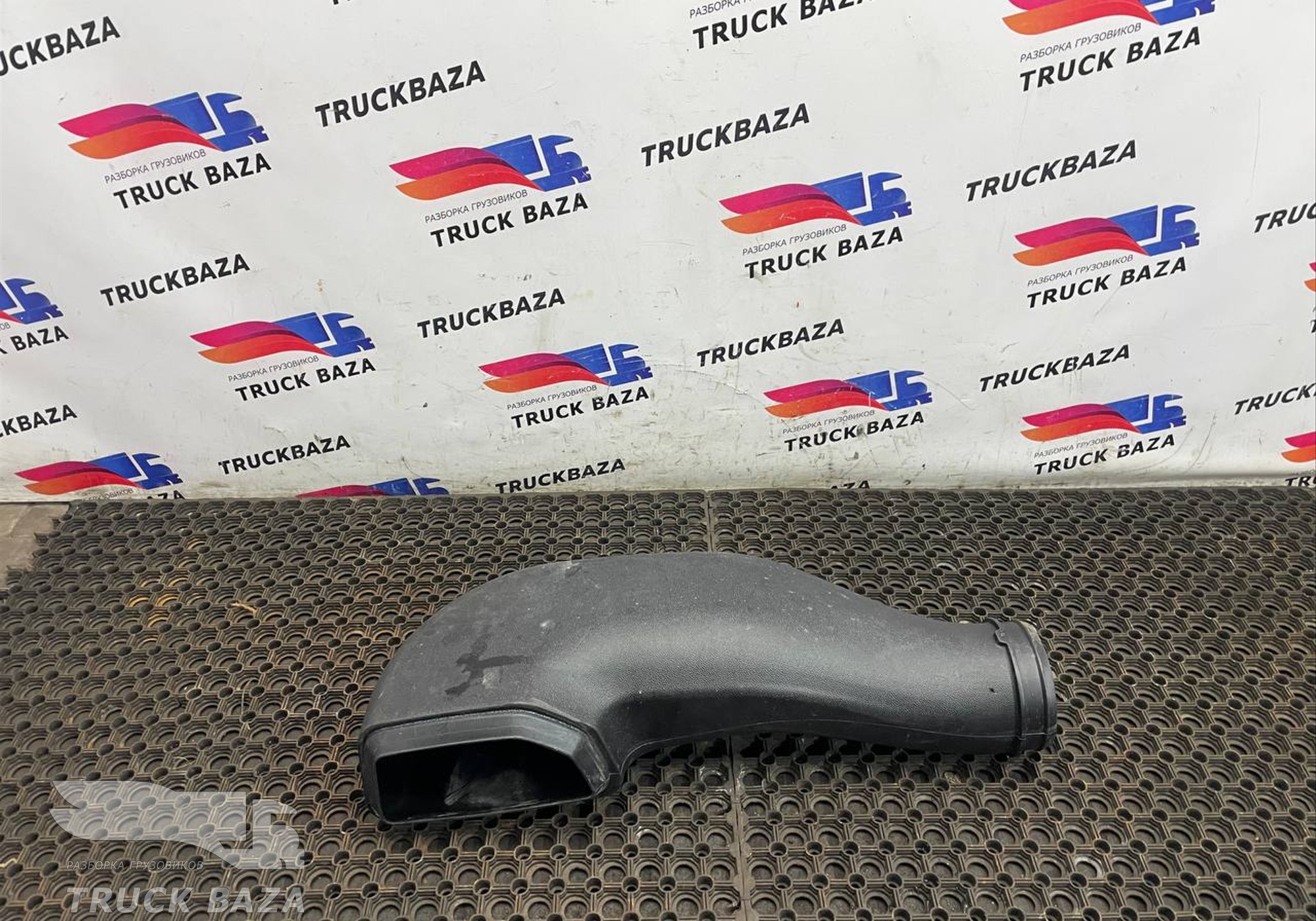 JC469P809AD Патрубок воздушного фильтра для Ford F-MAX (с 2018)