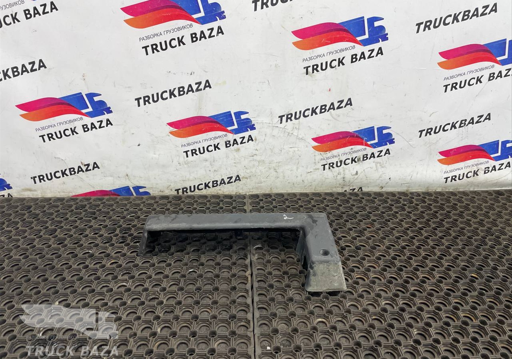 CC4614N038AA Накладка крыла для Ford F-MAX (с 2018)