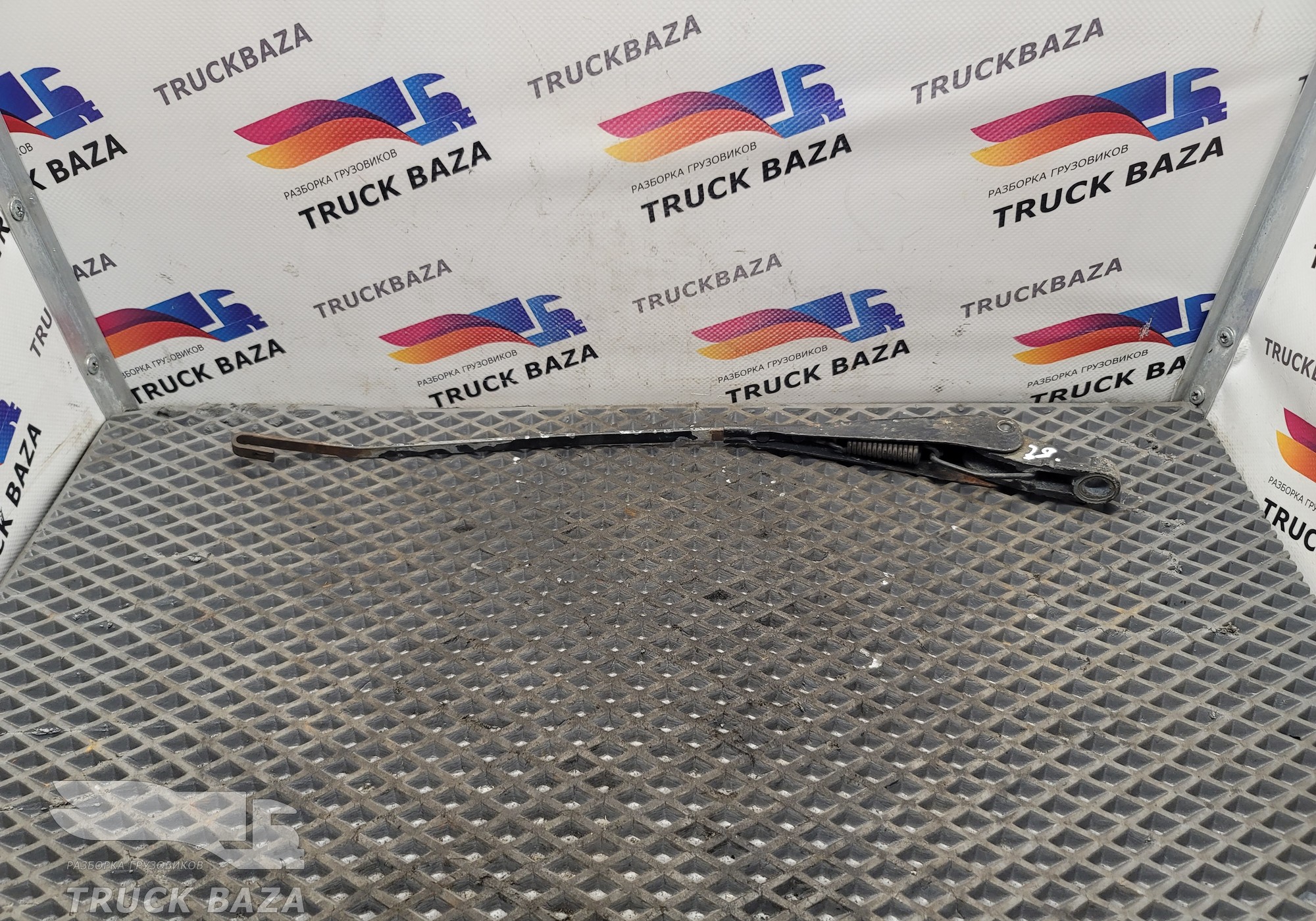 1575288 Поводок стеклоочистителя для Volvo