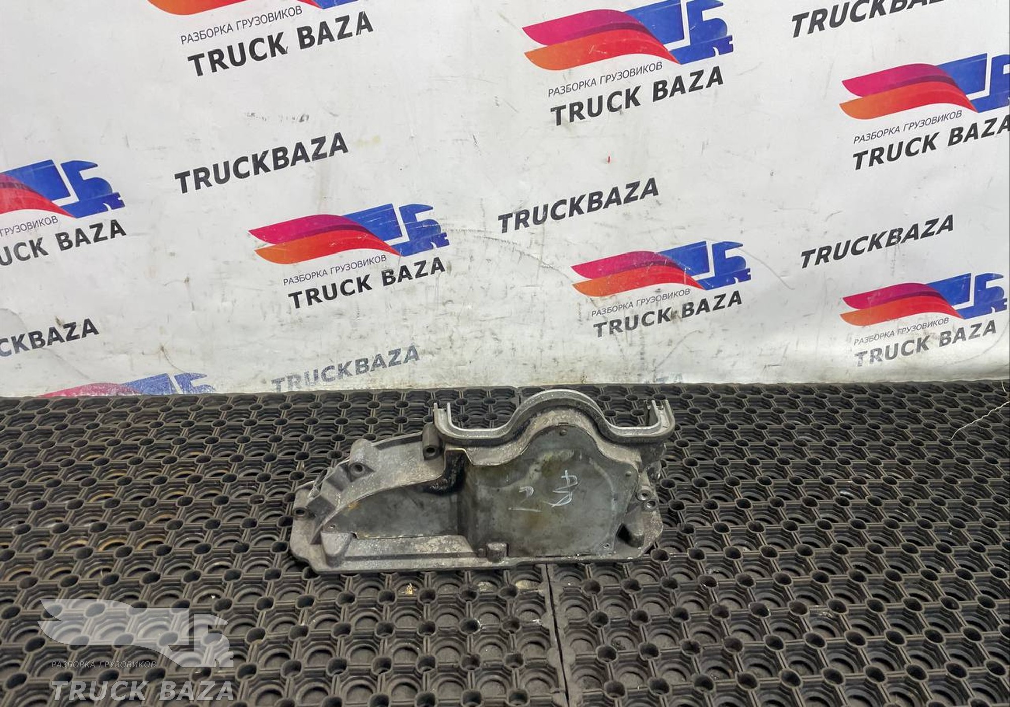 20712265 Крышка плиты двигателя для Volvo FH 3 (с 2008 по 2012)