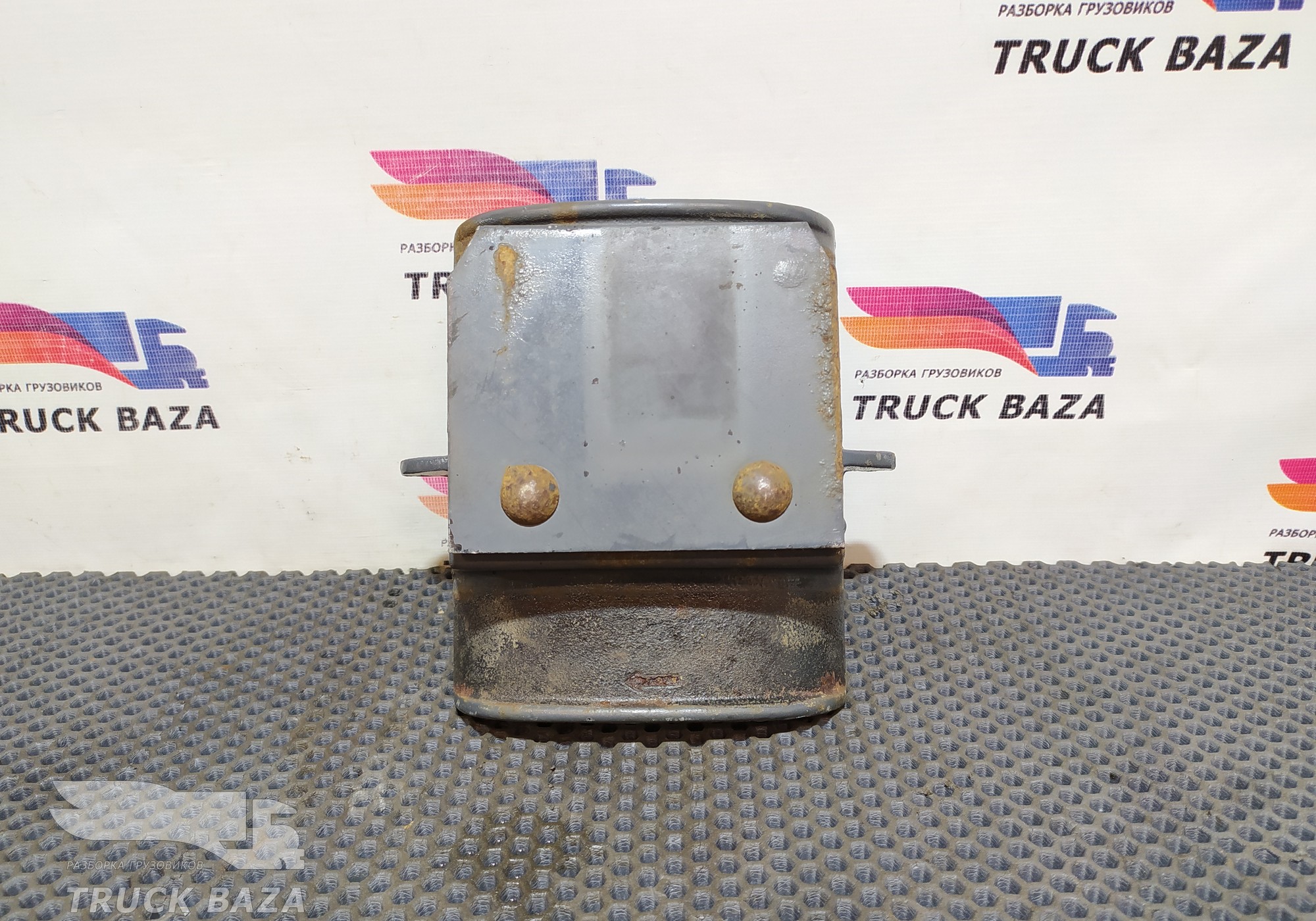 0961983 Проставка стремянки задняя для Daf CF I (с 2000 по 2006)