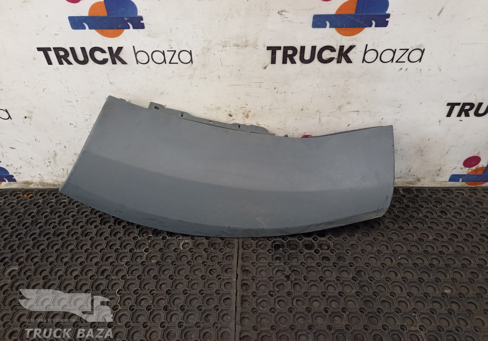 A9406801306 Накладка торпедо для Mercedes-Benz Axor III (с 2010)