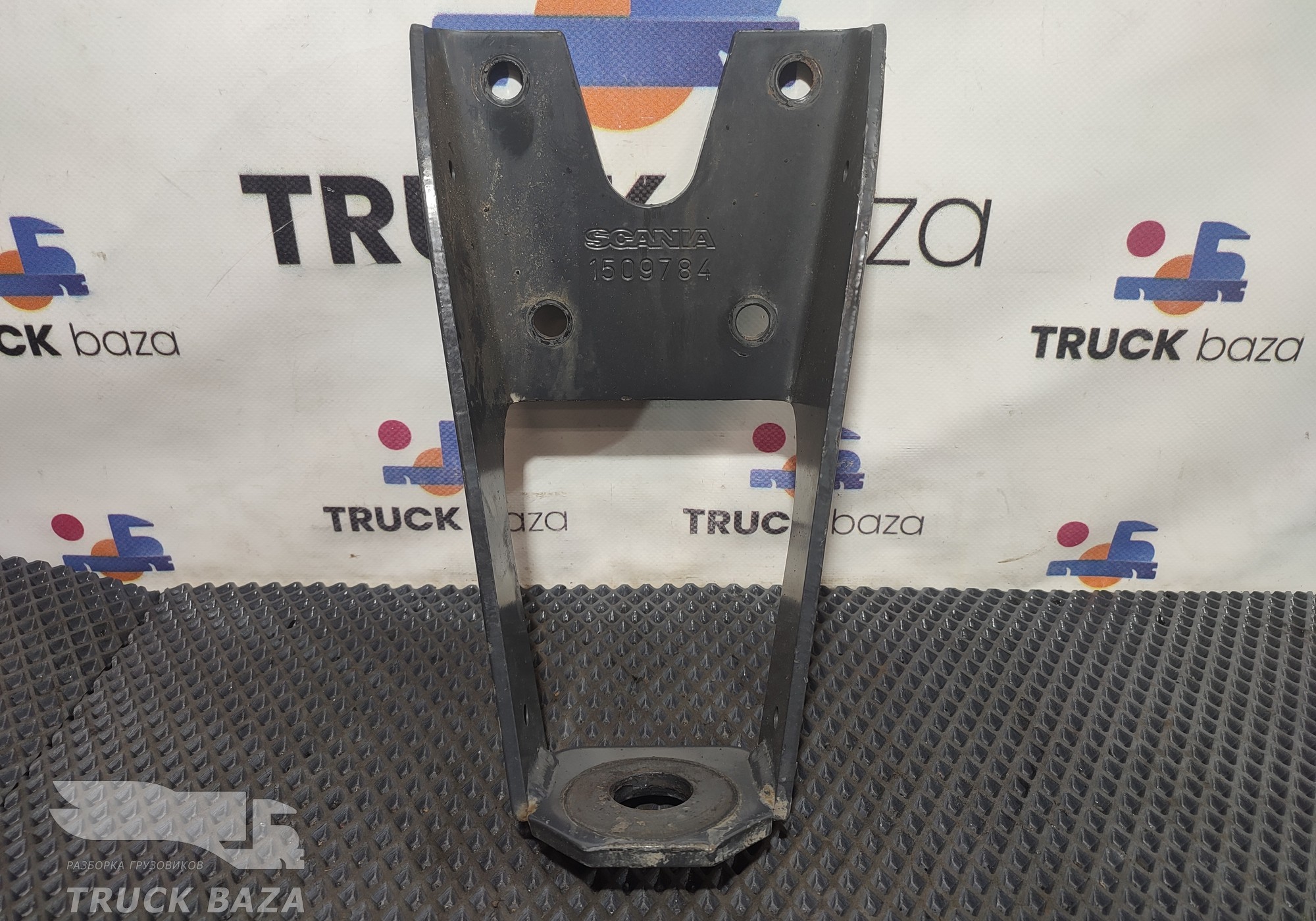 1509784 Кронштейн переднего амортизатора для Scania 5-series R (с 2004 по 2016)