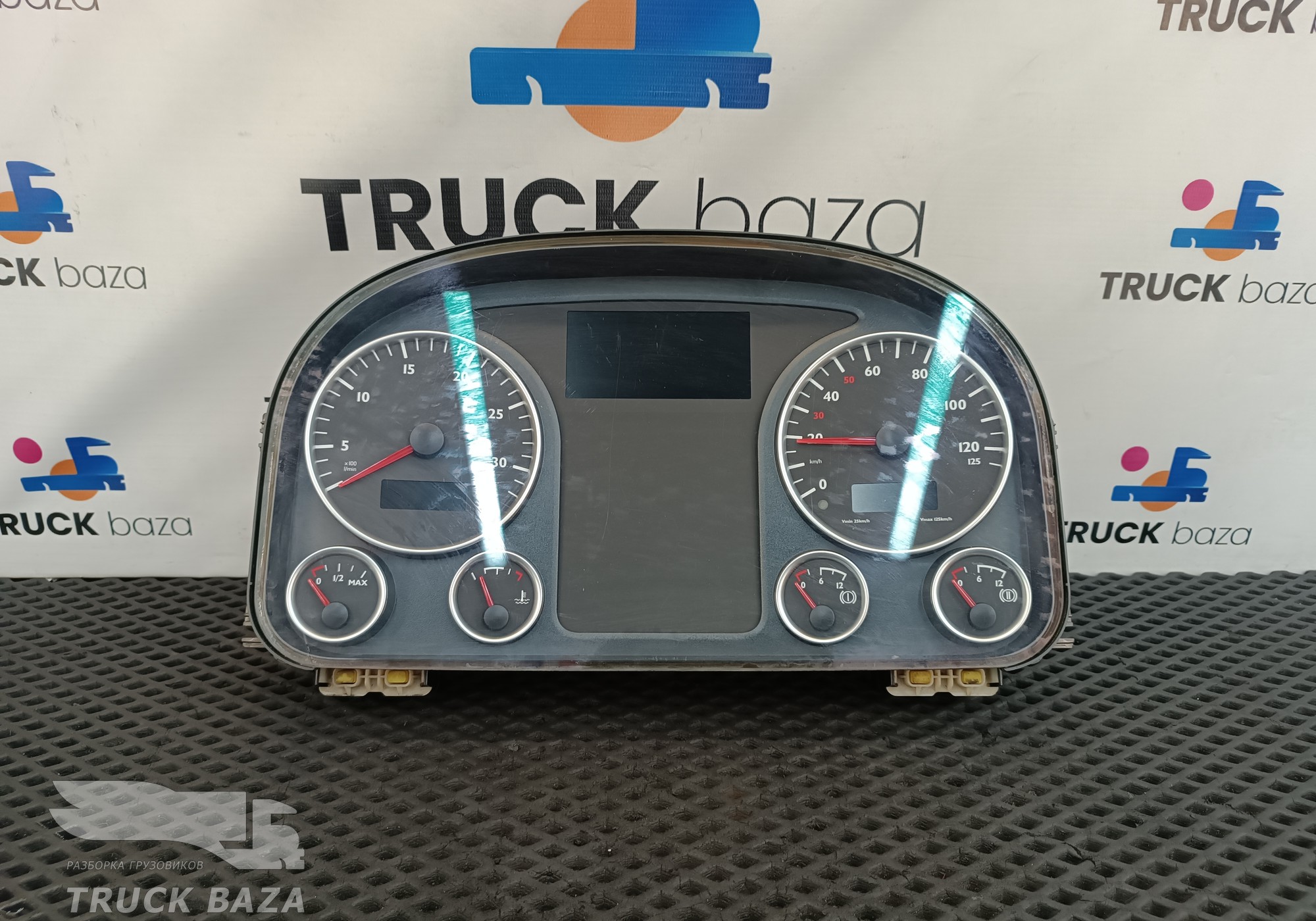81272026265 Панель приборов для Man TGX II (с 2012)