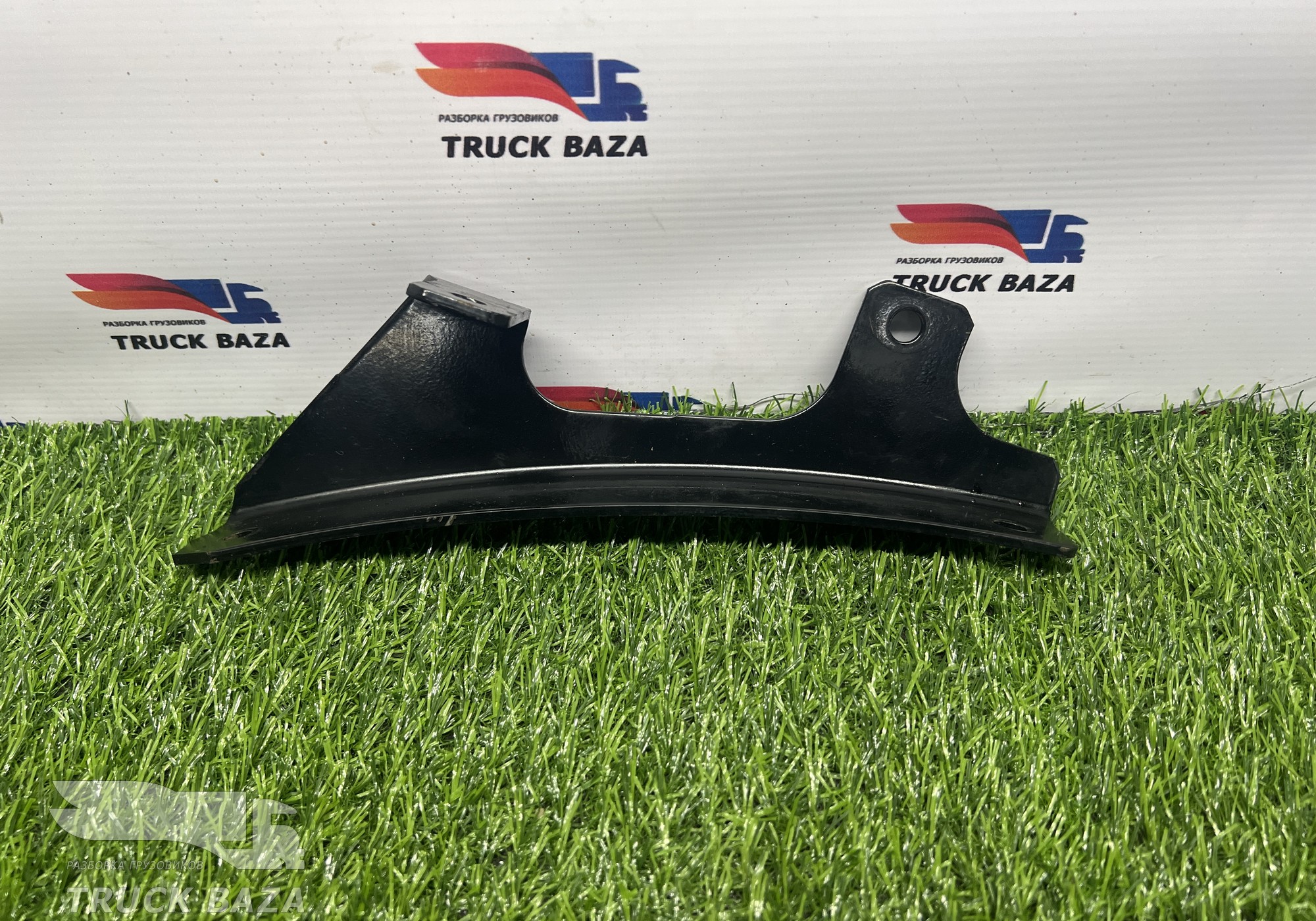 1673223 Кронштейн крыла правый для Daf XF105 (с 2005)