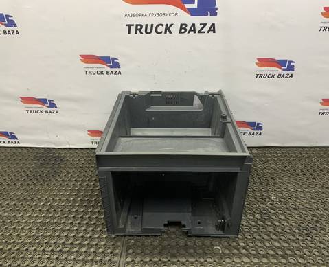 82316058 Ящик вещевой для Renault T (с 2013)