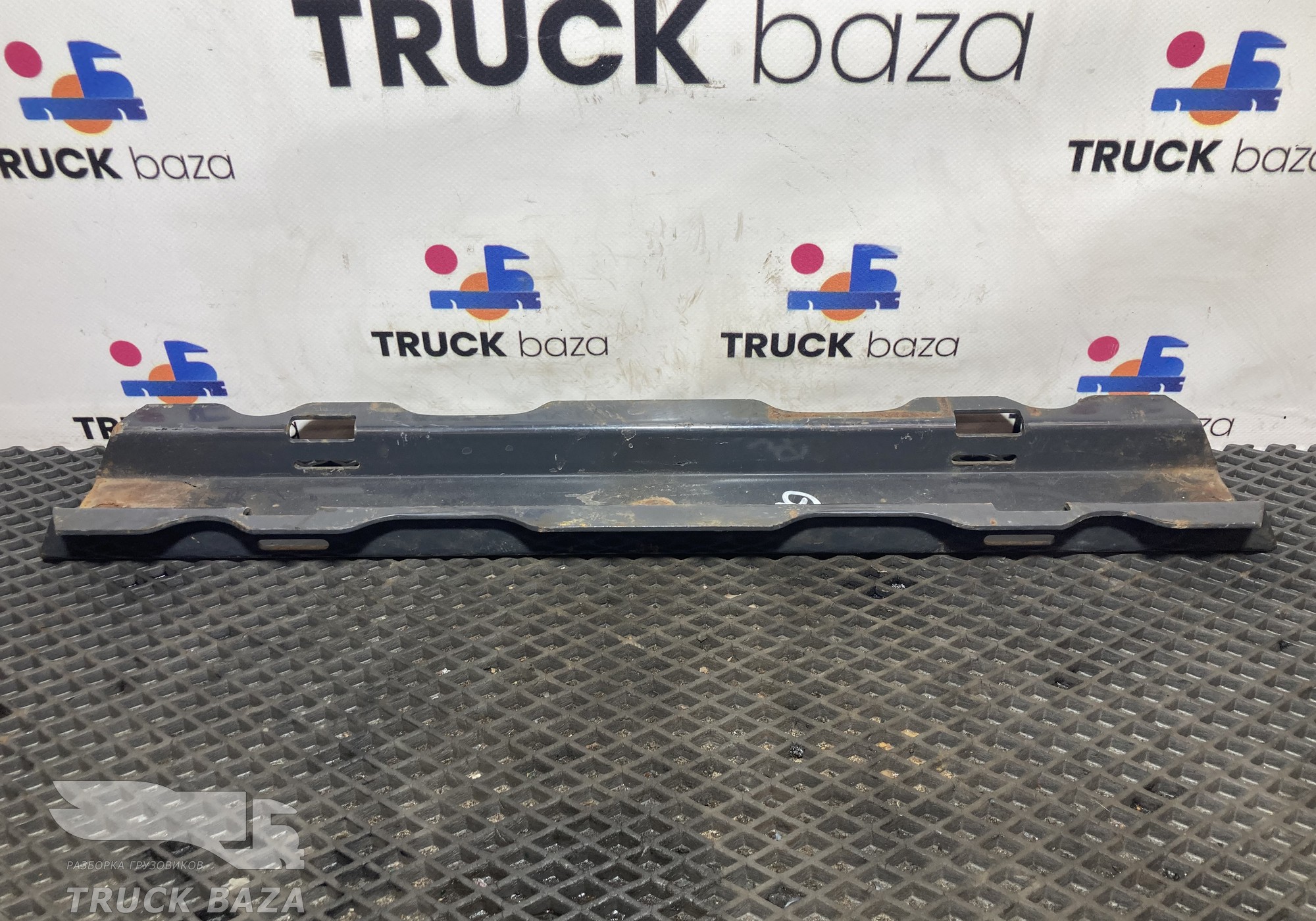 21752239 Прижимная планка АКБ для Renault T