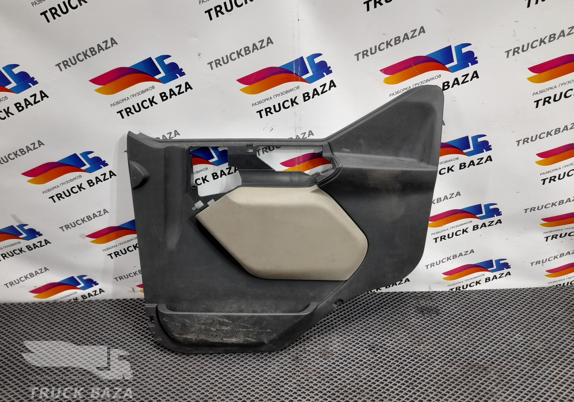 5010609303 Обшивка двери правой для Renault Premium