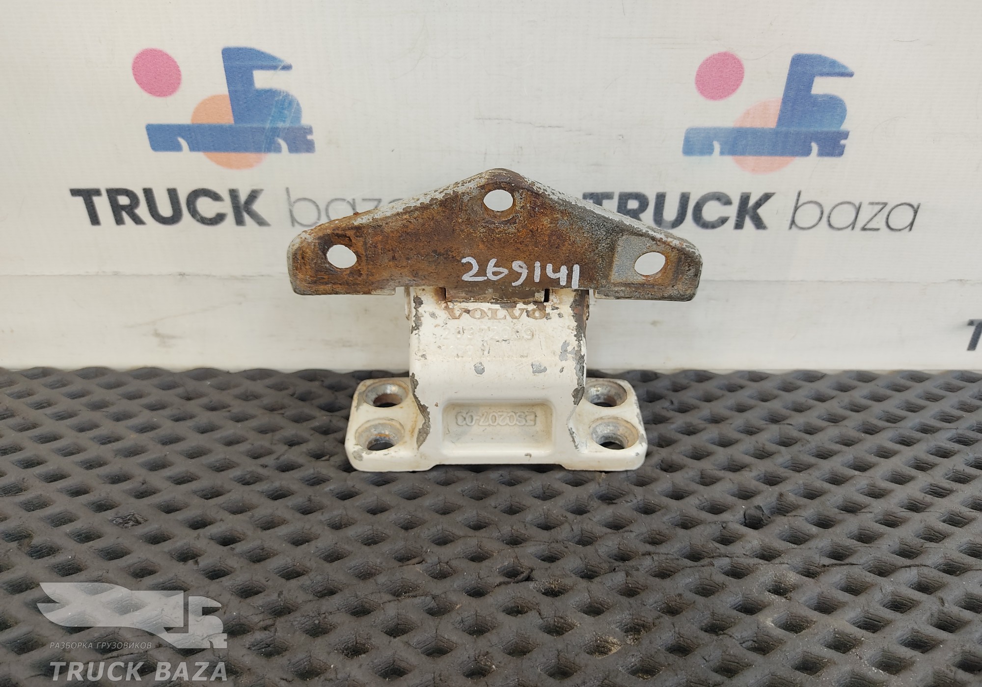 20372039 Петля двери нижняя левая для Volvo FH 3 (с 2008 по 2012)