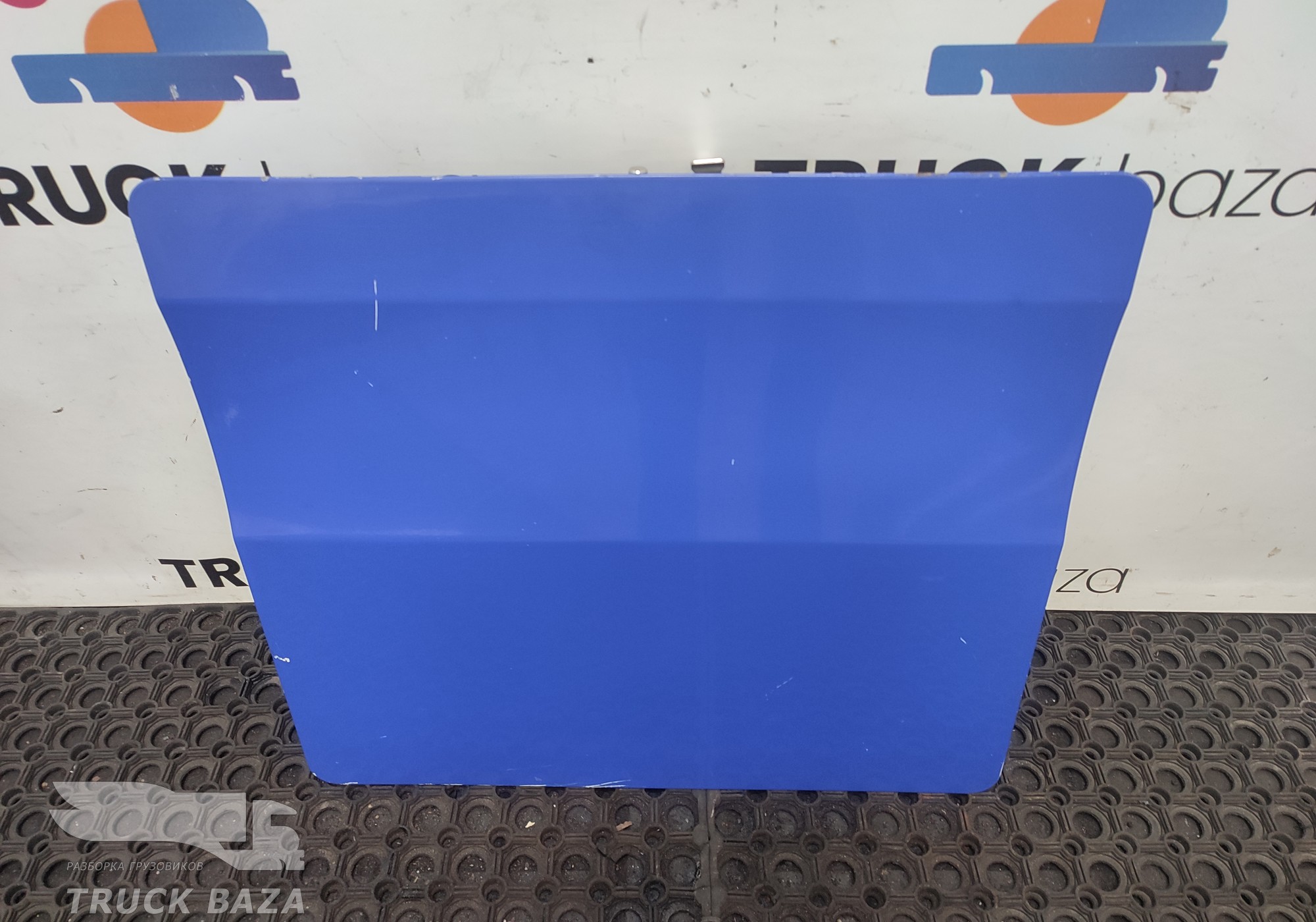 81669120196 Крышка инструментального ящика для Разные Грузовики