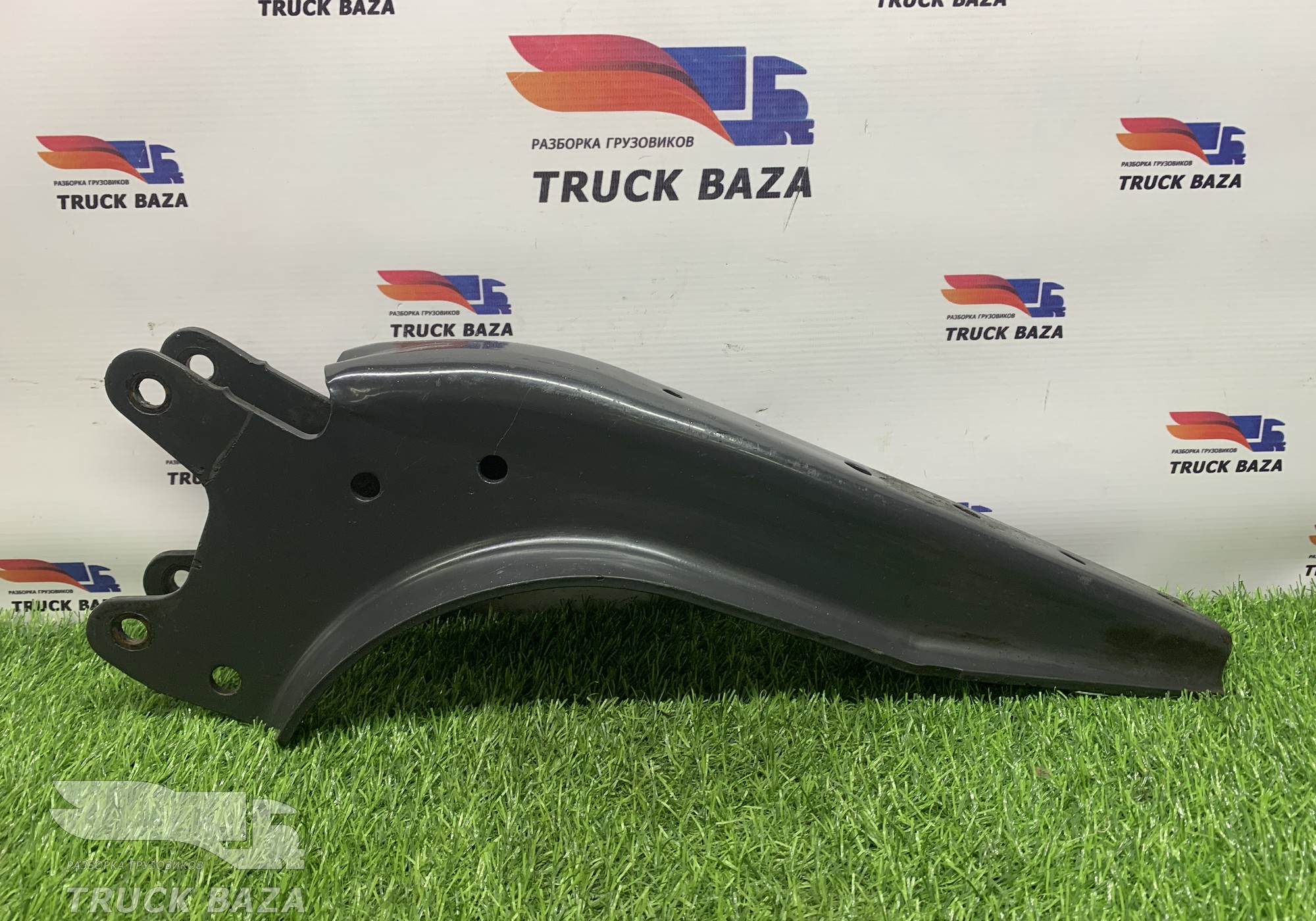 2183073 Кронштейн замка кабины левый