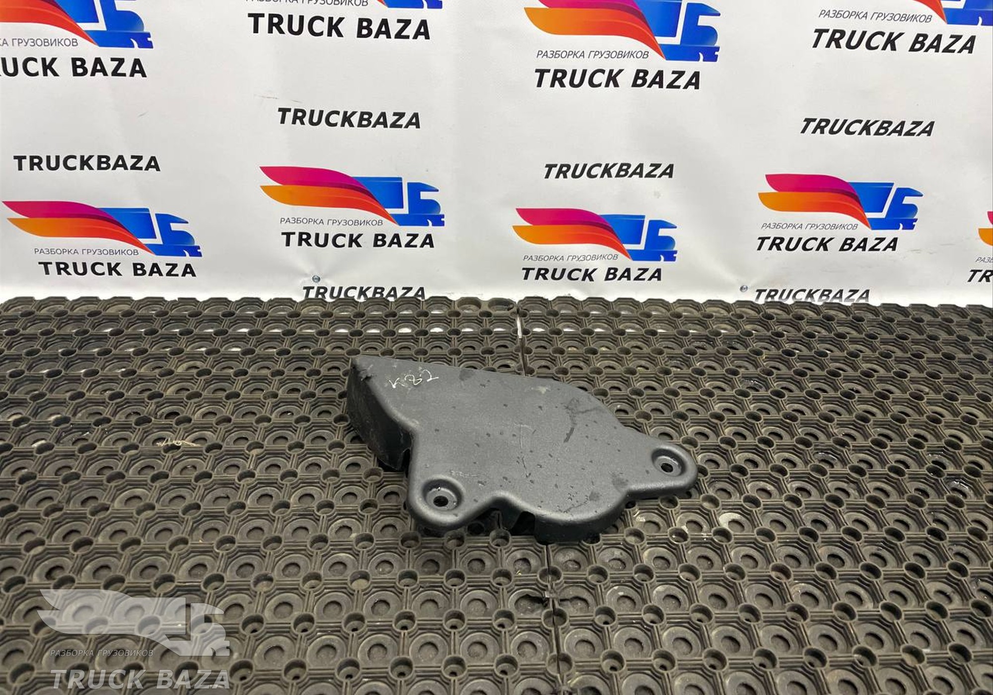 1918795 Крышка бака AdBlue для Daf XF106 (с 2012)