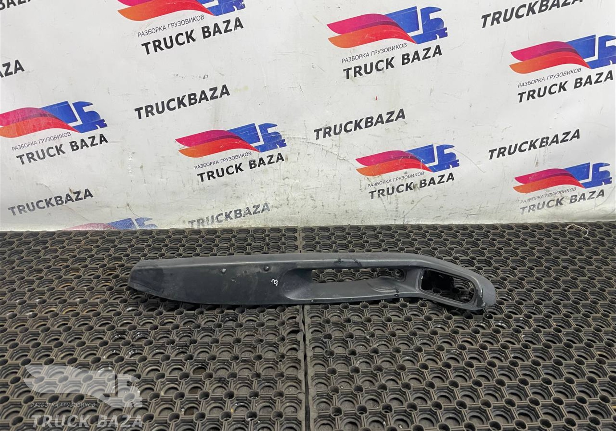 1665958 Ручка двери внутренняя для Daf XF105 (с 2005)