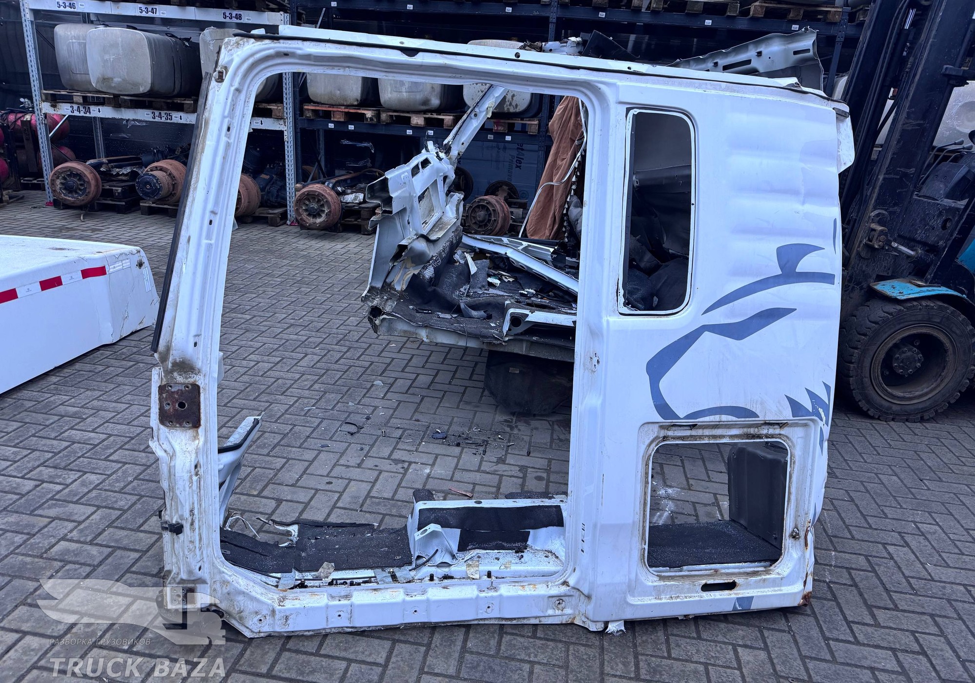 Левая часть кабины для Sinotruk Sitrak C7H